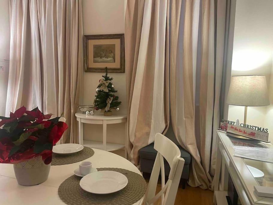 Cozy Santa Maria Novella Uffizi Duomo 2beds-2baths