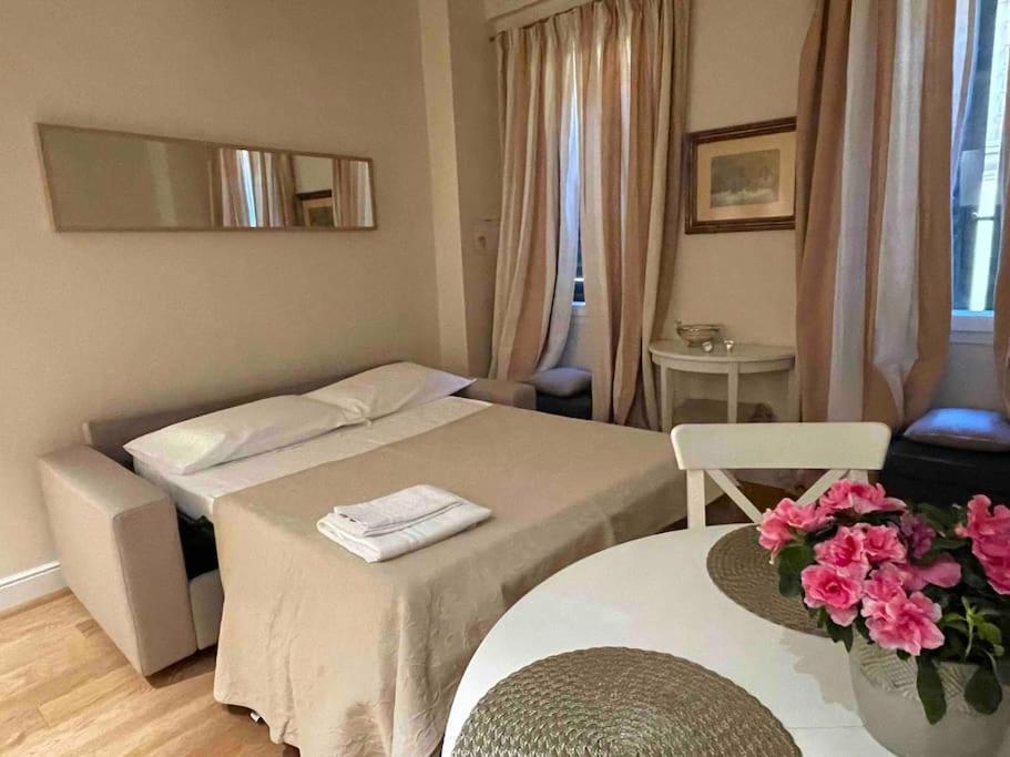 Cozy Santa Maria Novella Uffizi Duomo 2beds-2baths
