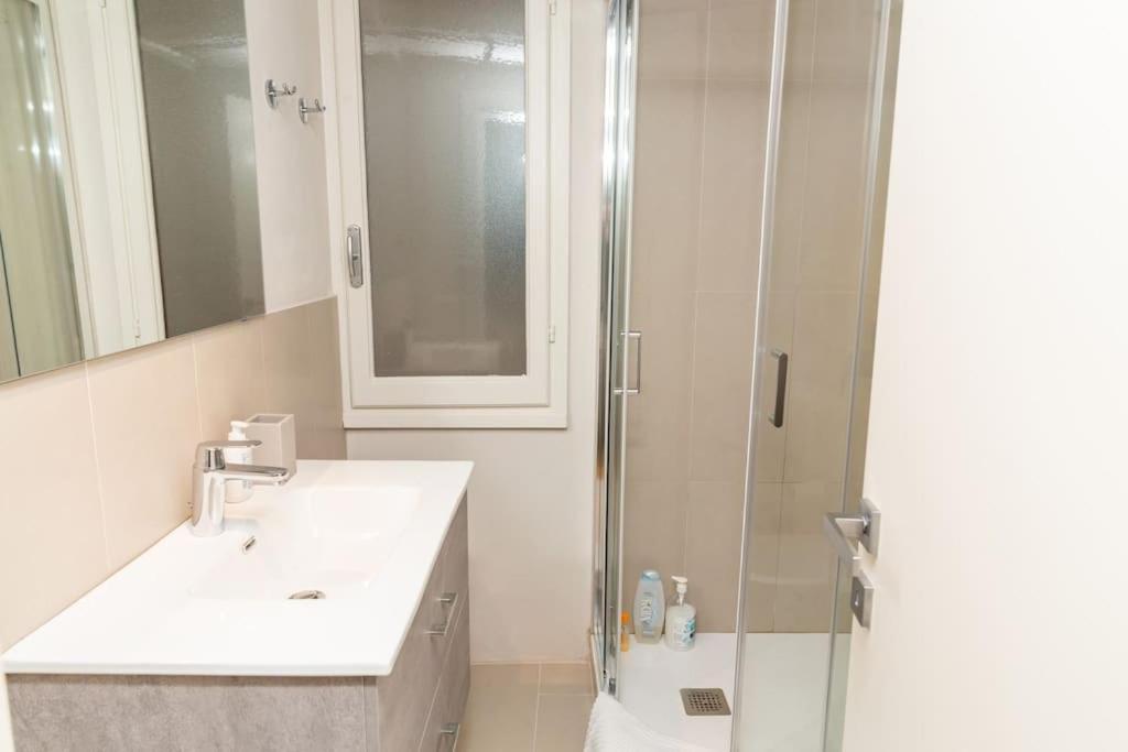 Cozy Santa Maria Novella Uffizi Duomo 2beds-2baths