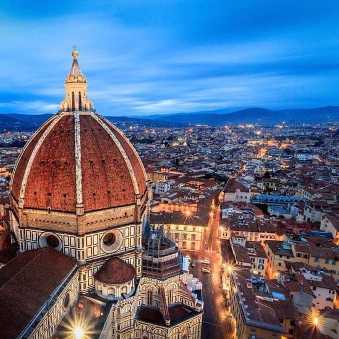 Cozy Santa Maria Novella Uffizi Duomo 2beds-2baths