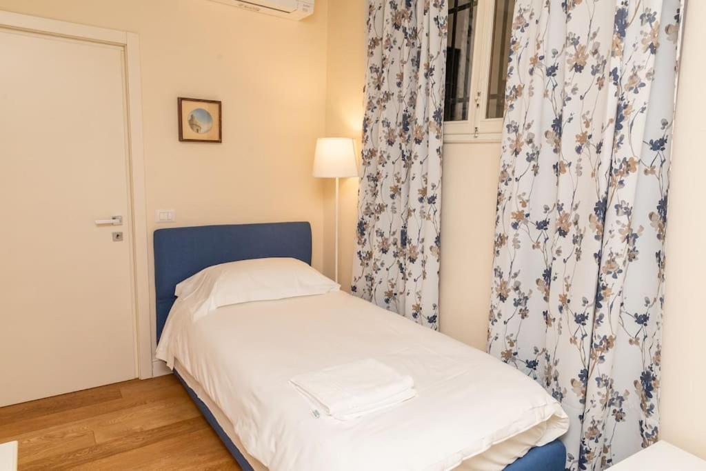Cozy Santa Maria Novella Uffizi Duomo 2beds-2baths