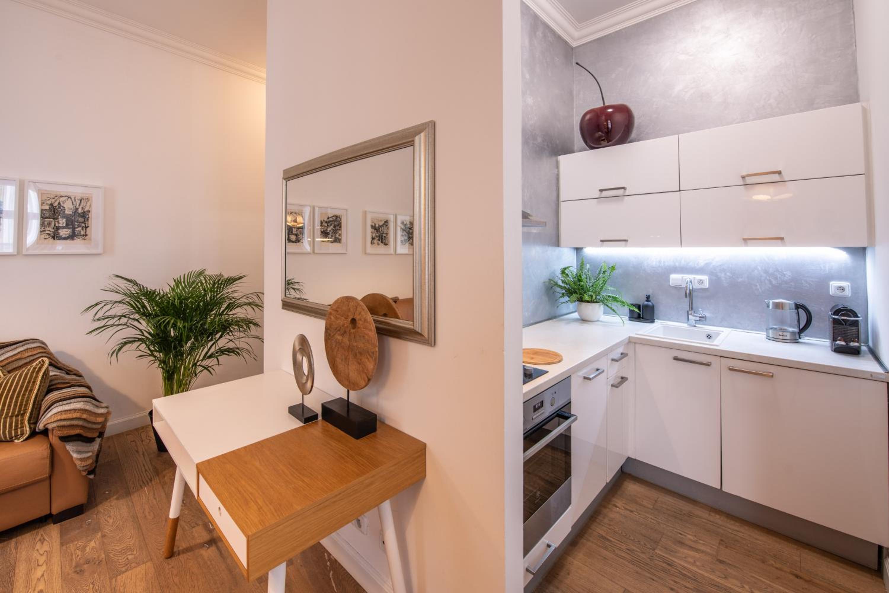 Modern Downtown APT - renovated, on ideal location
