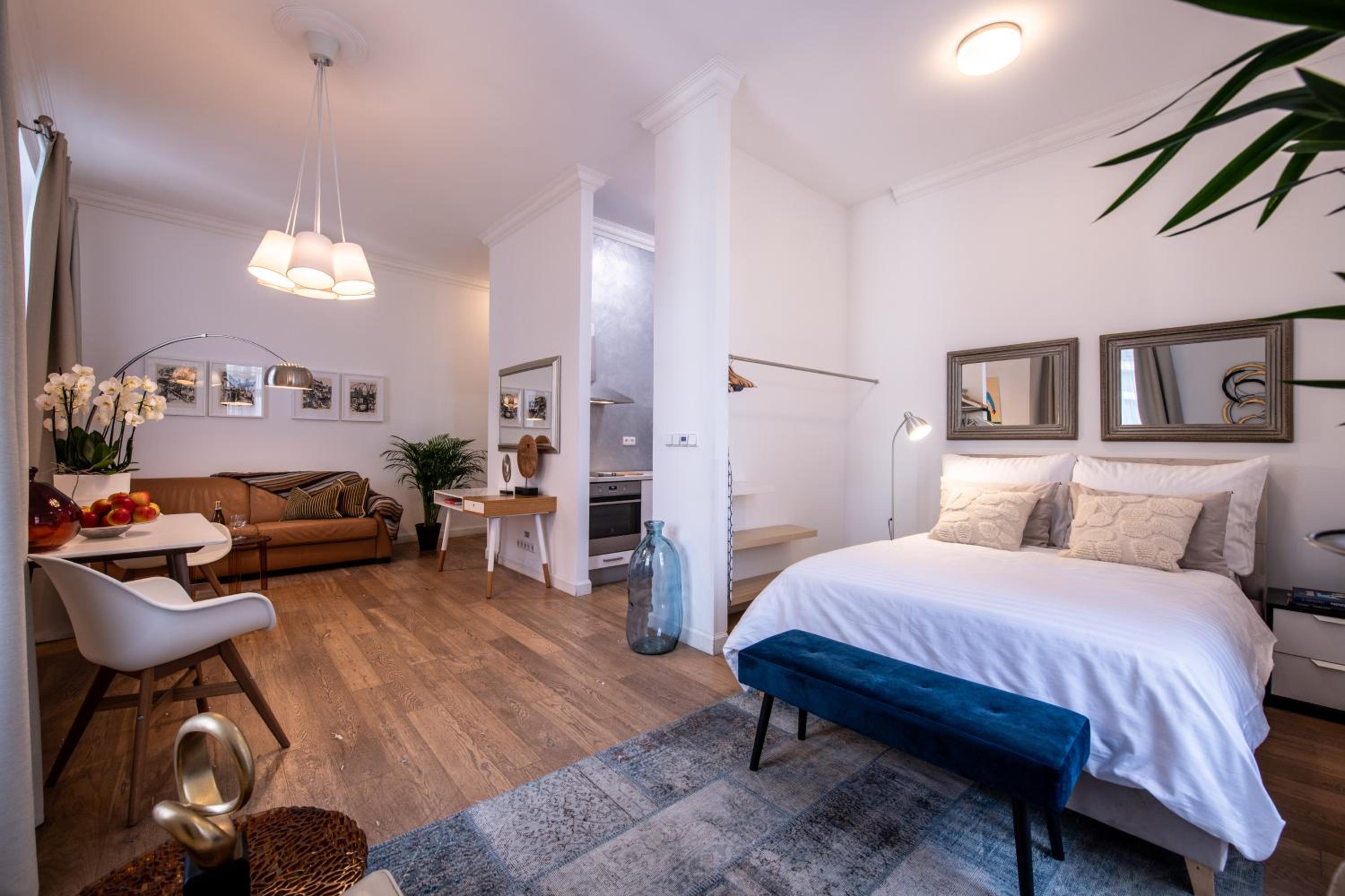 Modern Downtown APT - renovated, on ideal location