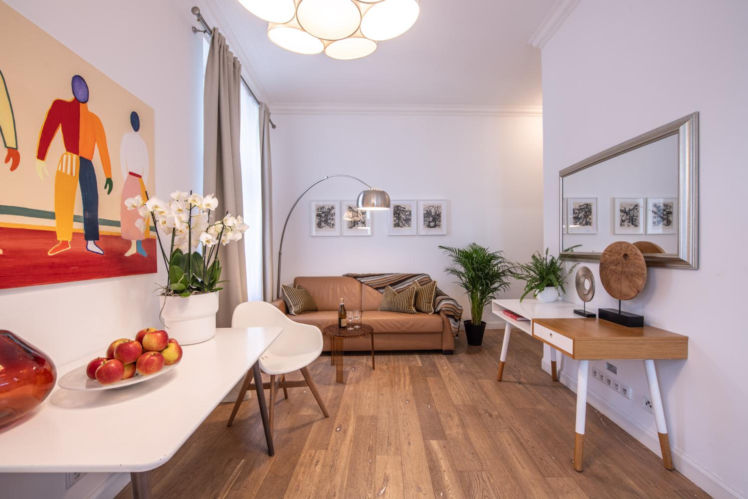 Modern Downtown APT - renovated, on ideal location