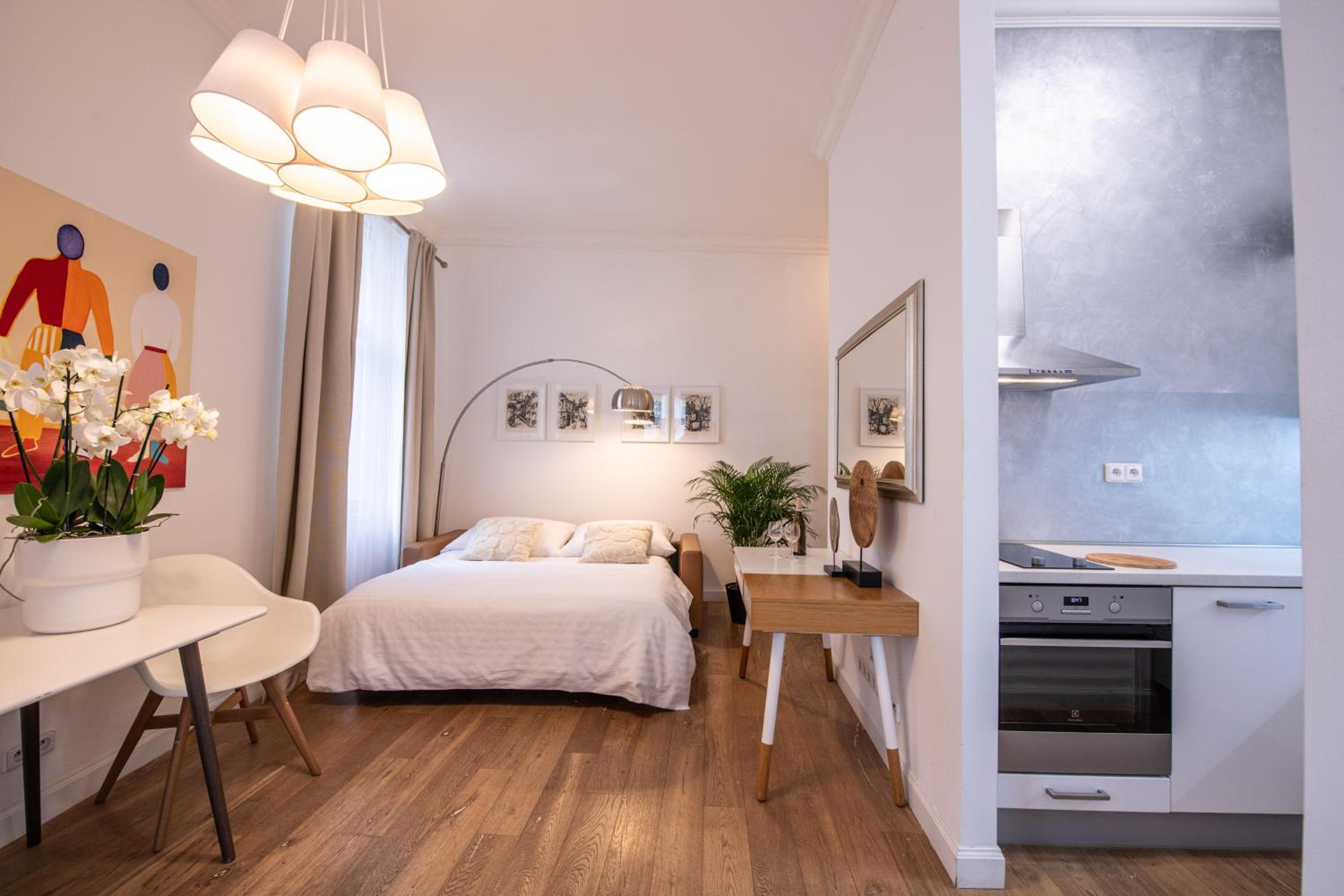 Modern Downtown APT - renovated, on ideal location