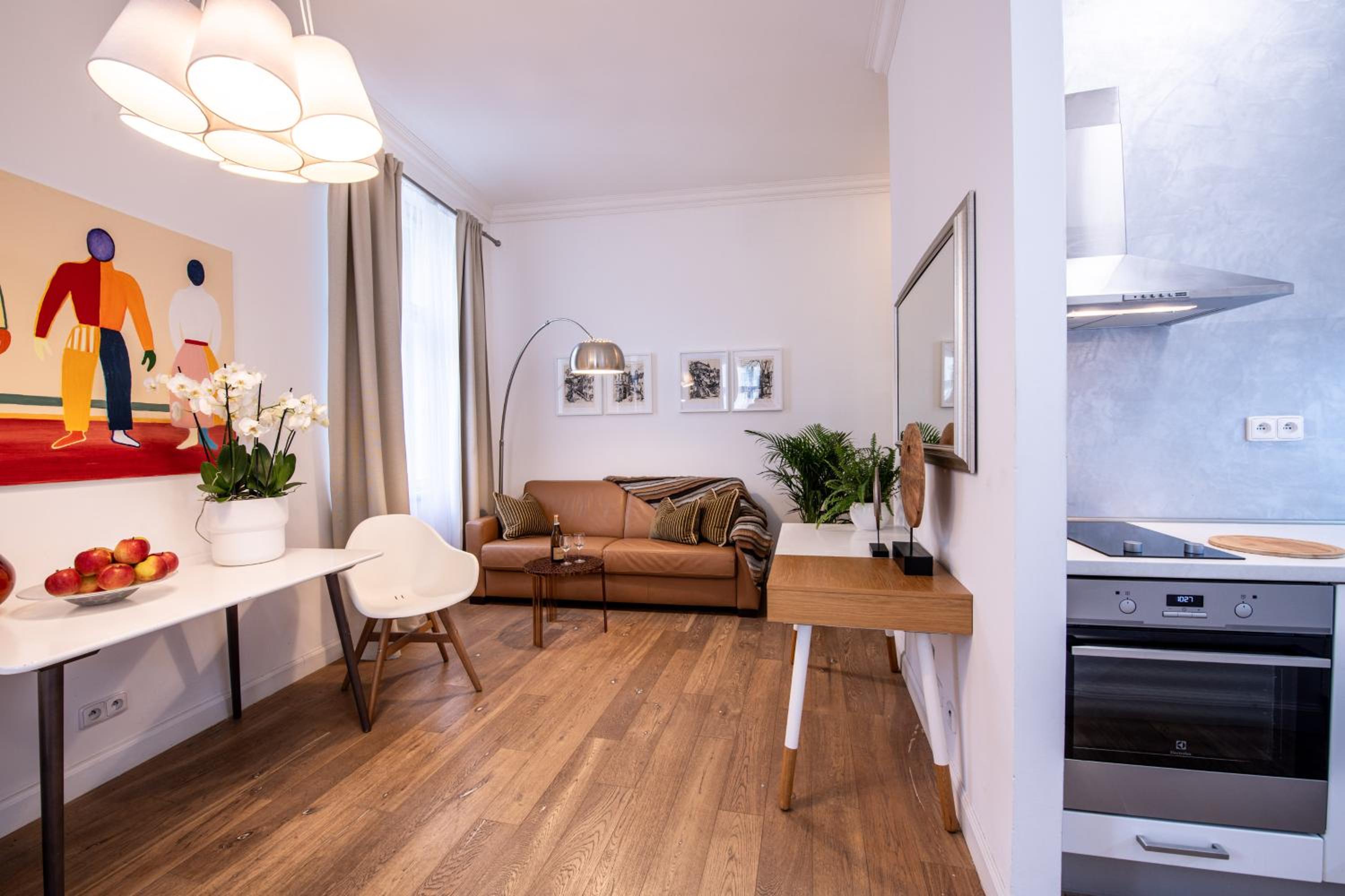 Modern Downtown APT - renovated, on ideal location