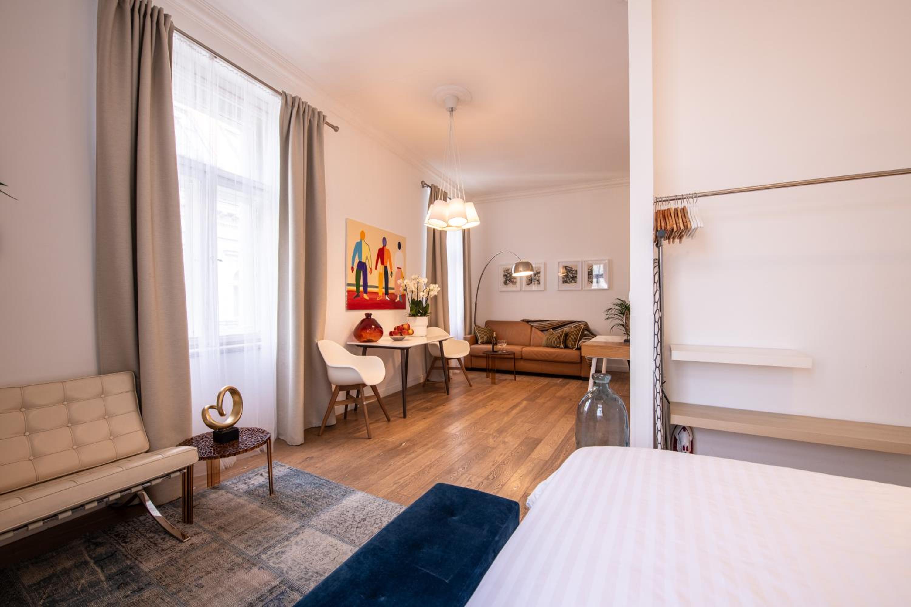 Modern Downtown APT - renovated, on ideal location