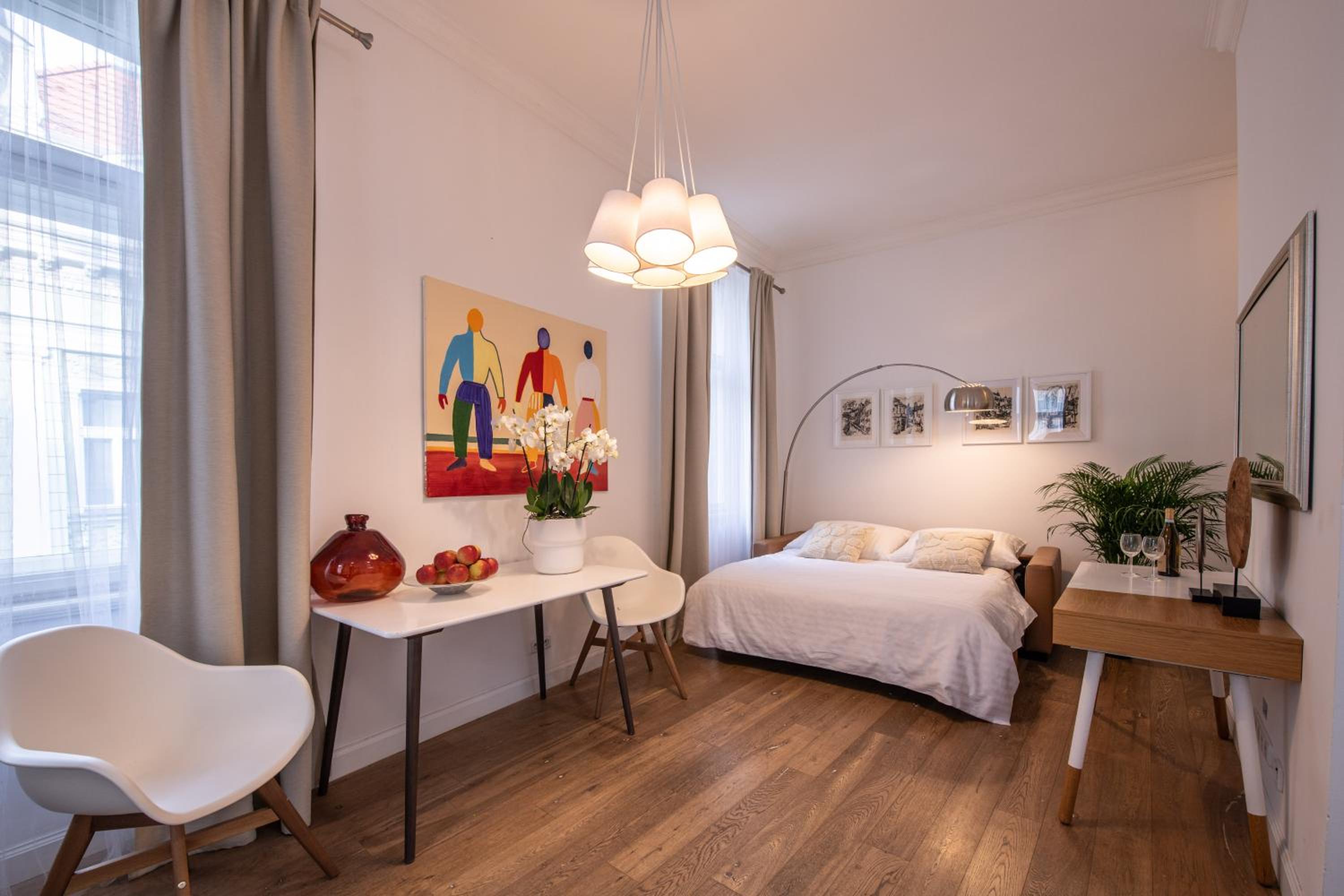Modern Downtown APT - renovated, on ideal location