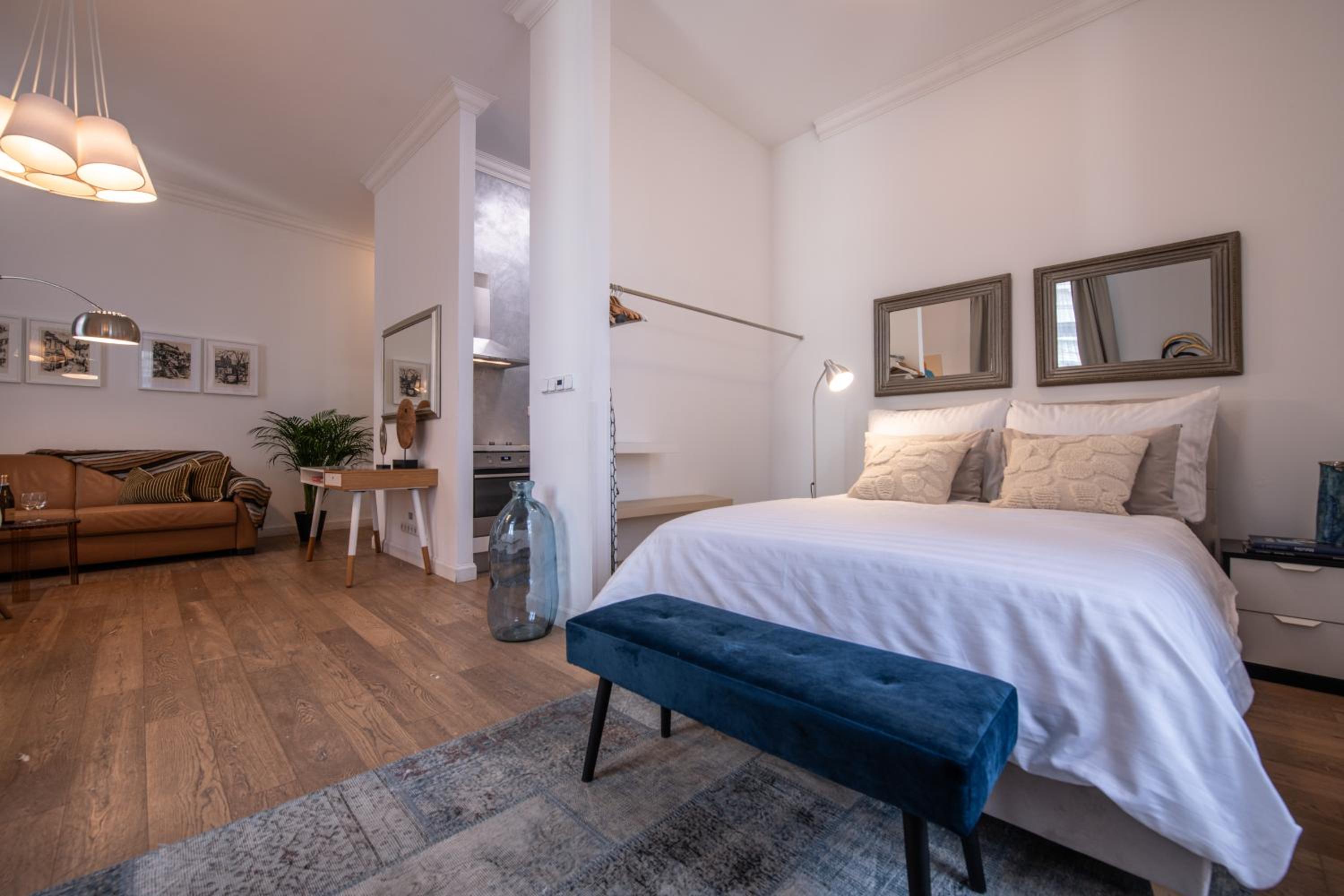 Modern Downtown APT - renovated, on ideal location