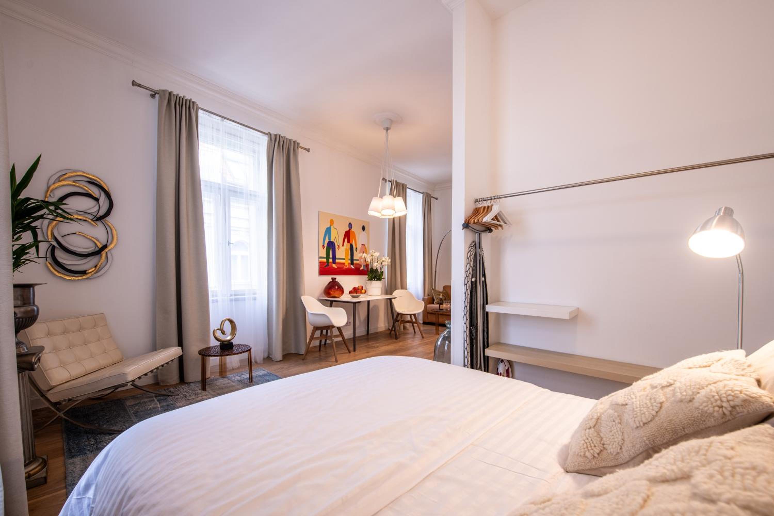 Modern Downtown APT - renovated, on ideal location