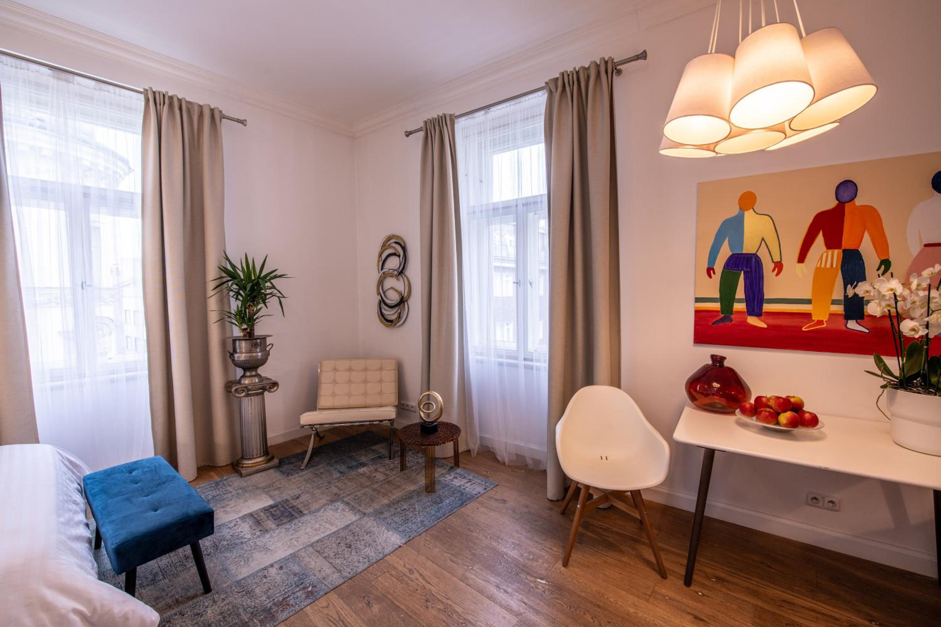 Modern Downtown APT - renovated, on ideal location
