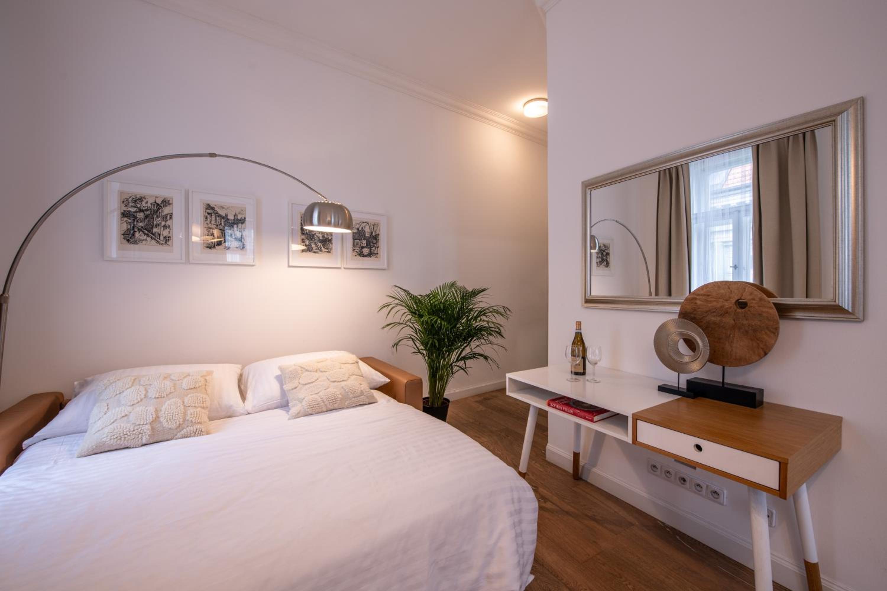 Modern Downtown APT - renovated, on ideal location