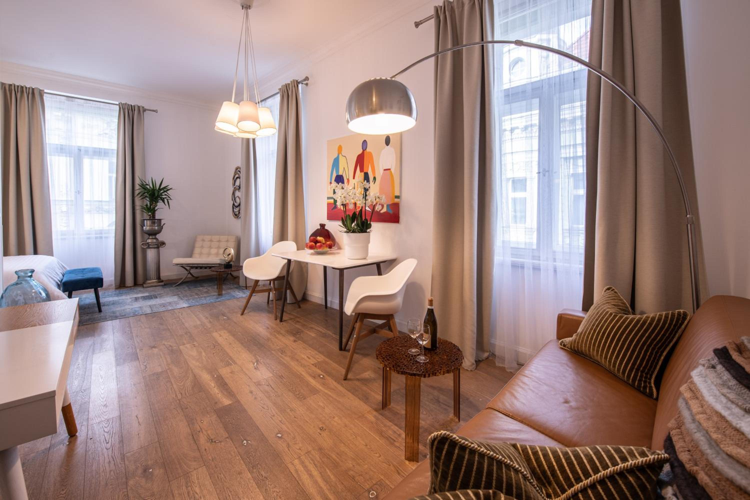 Modern Downtown APT - renovated, on ideal location