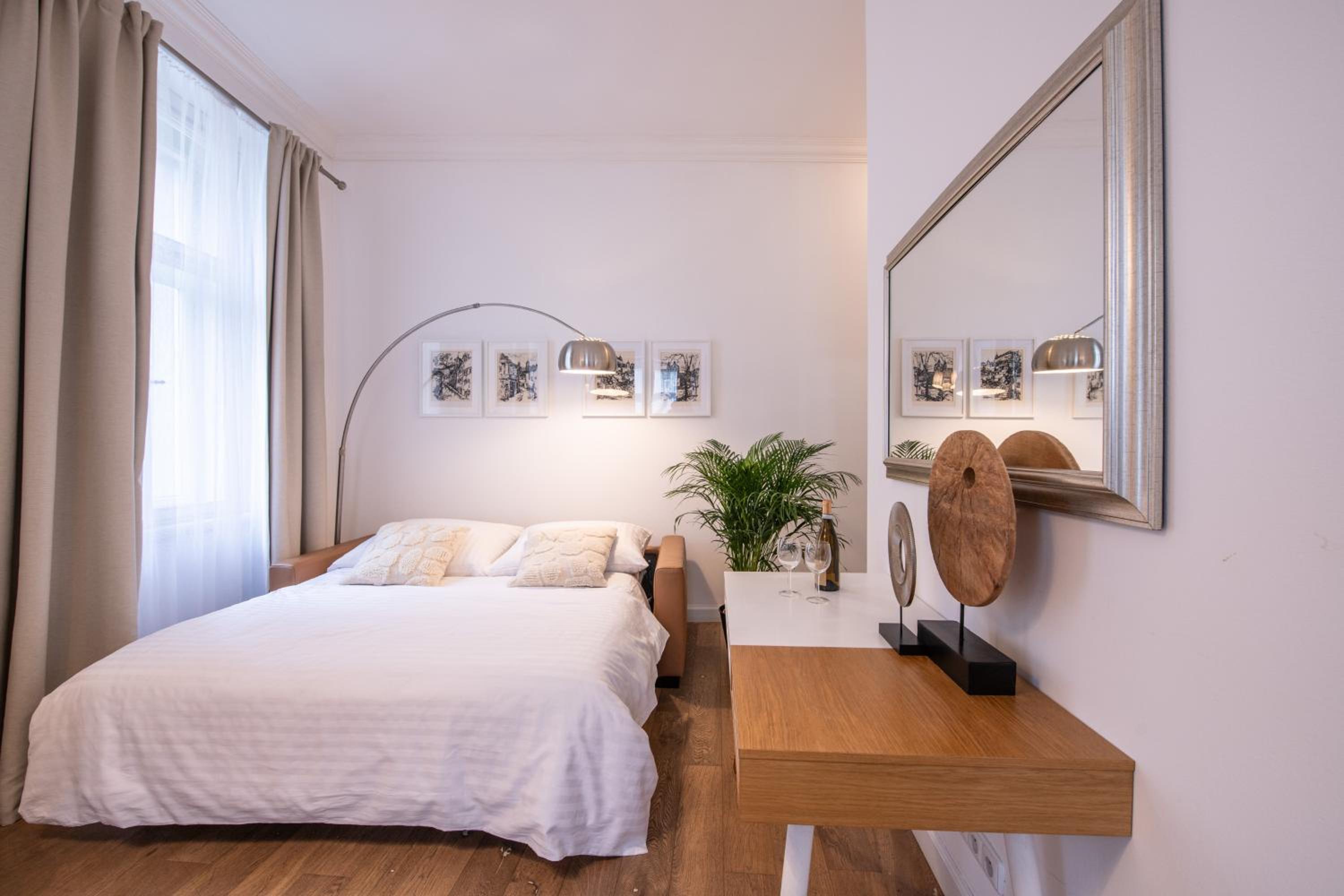 Modern Downtown APT - renovated, on ideal location
