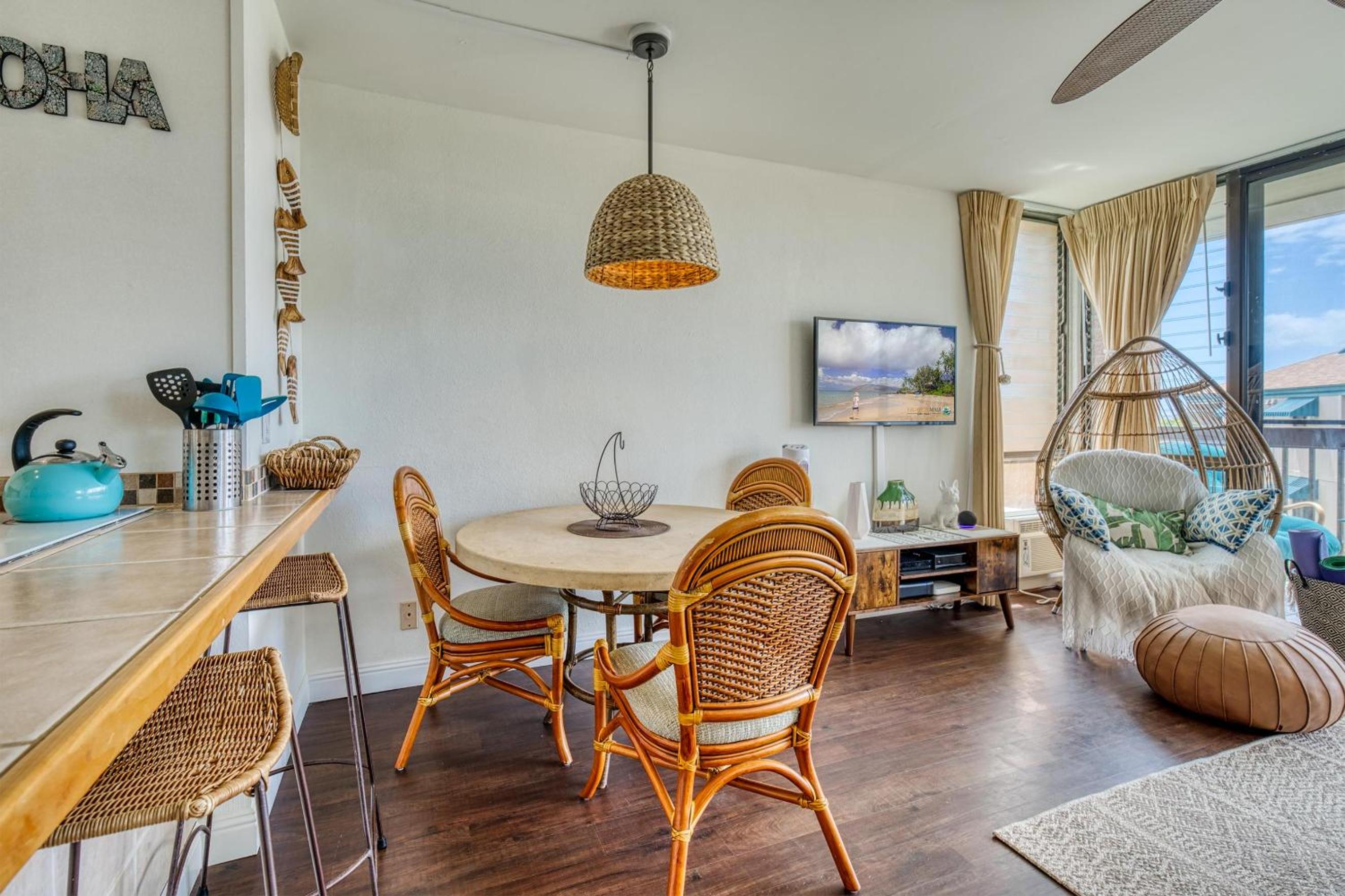 Maui Vista 2-301 - Modern and Bright Renovation view 5