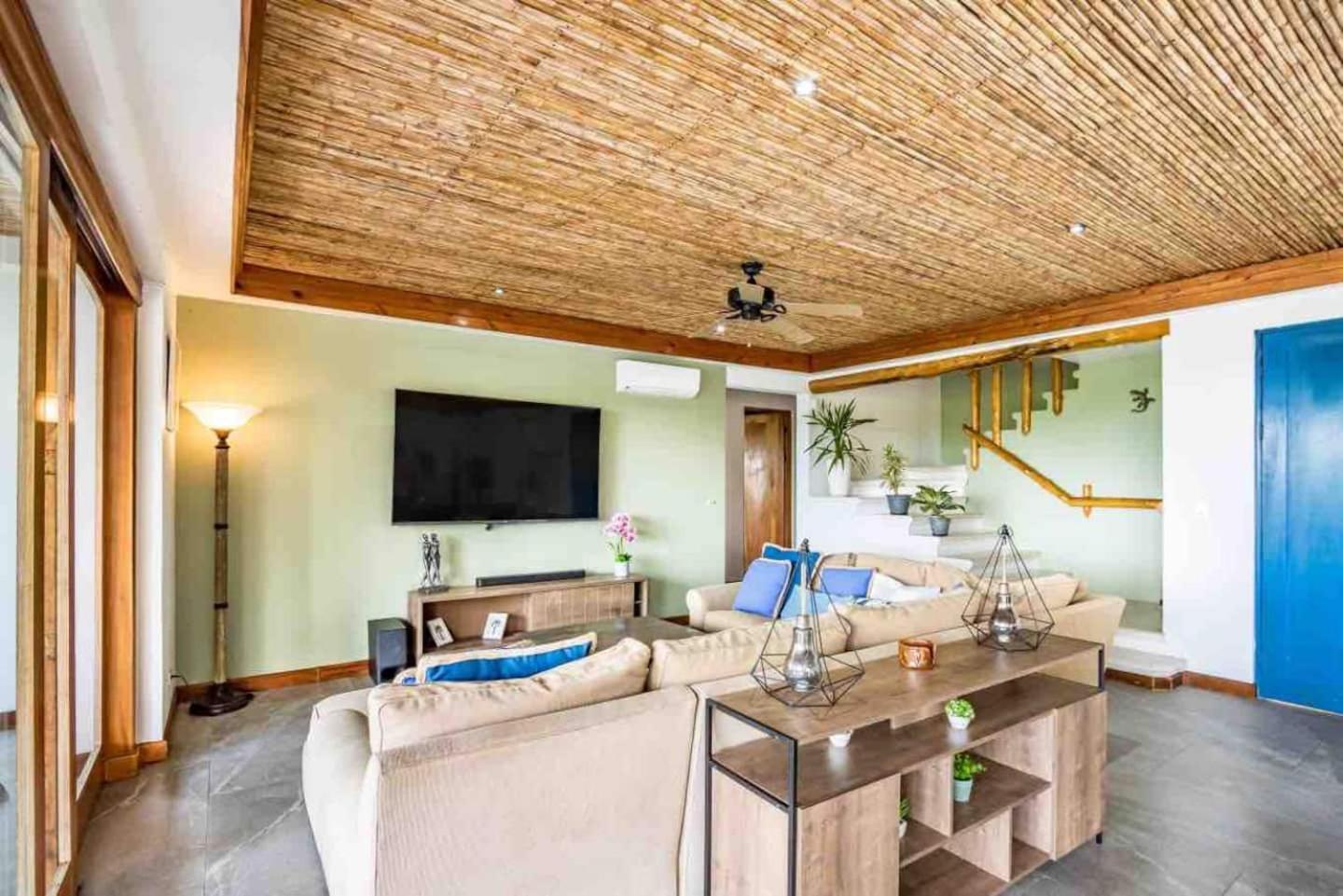 Villa In Jaco