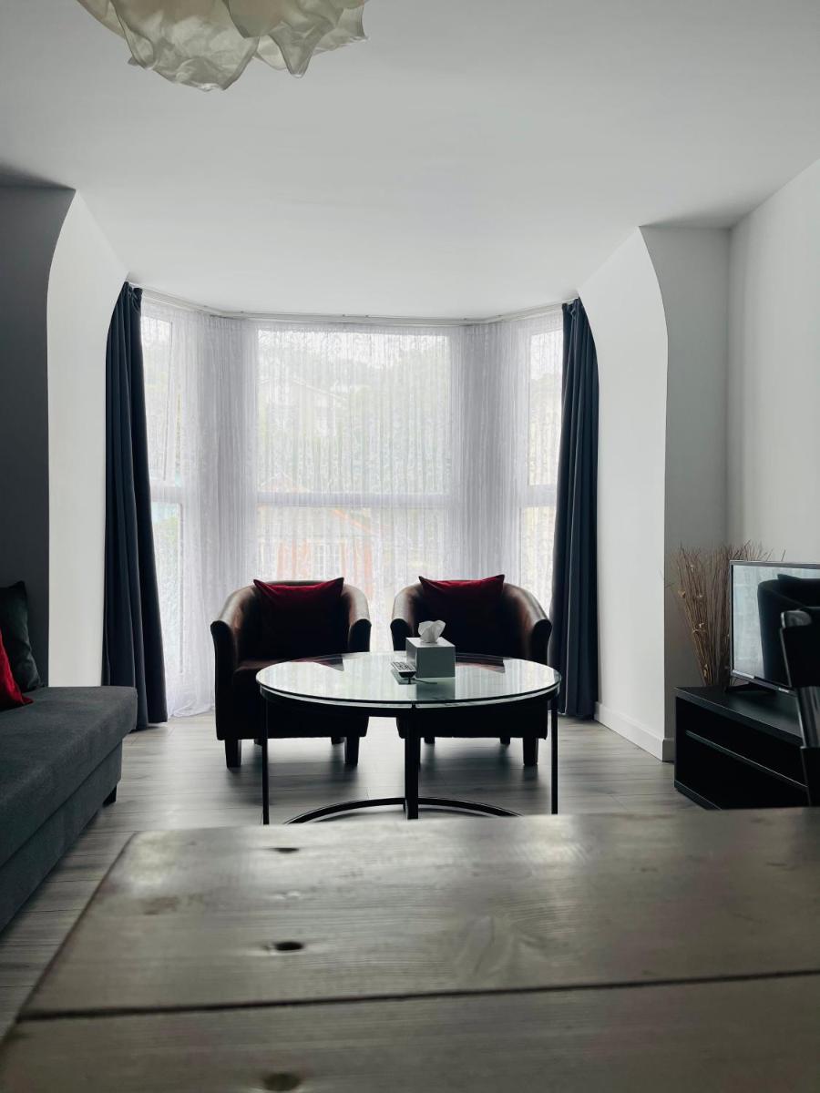 One bedroom apartment, no 4 view 3