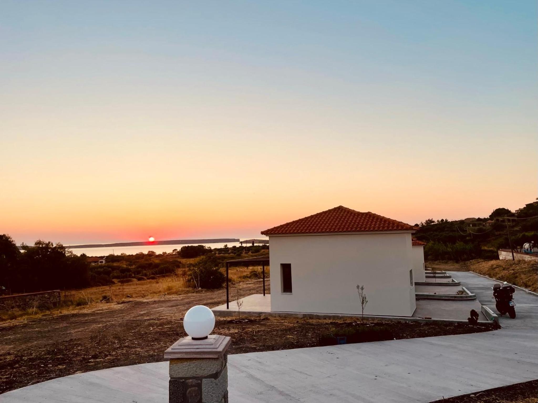 Apolithon Premium Houses