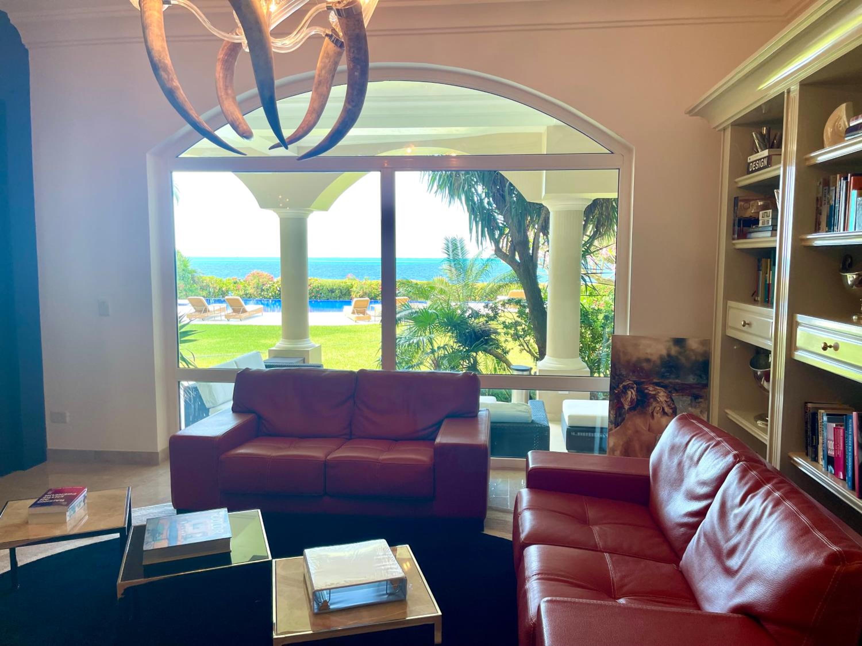Beachfront Villa Cancún - Premium - Private - Beach Access - Curated Service