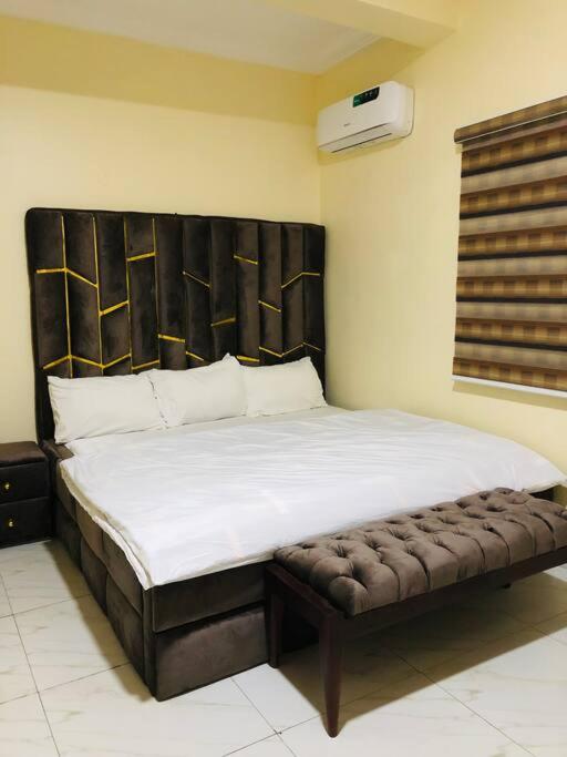 Furnished 2bedroom Apt in Wuye