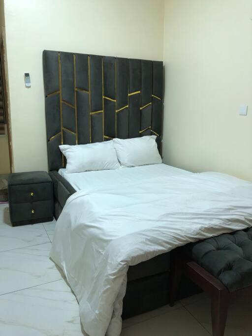 Furnished 2bedroom Apt in Wuye