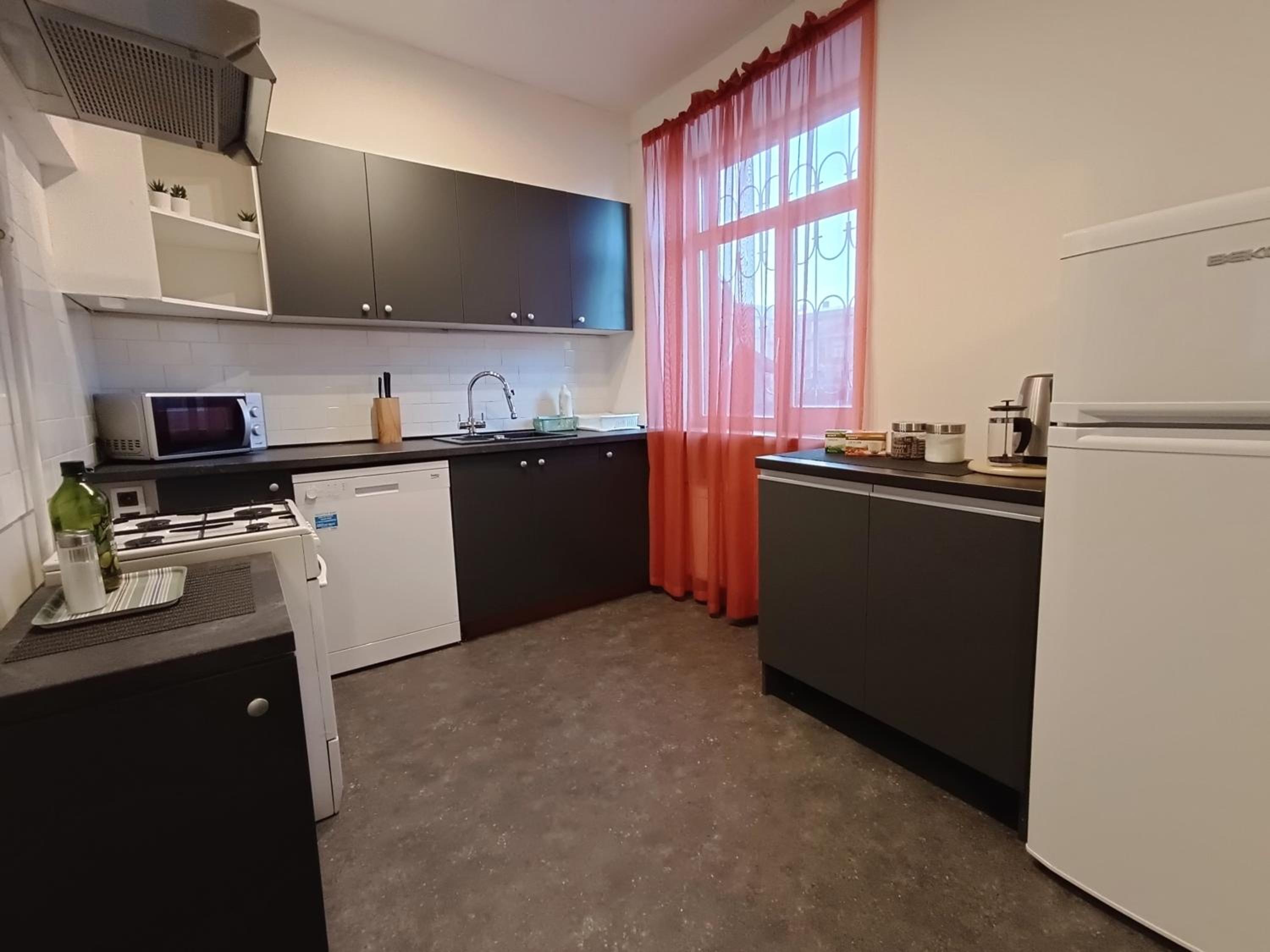 Ideally located Two bedrooms Apartment - Family&Friends City Stay