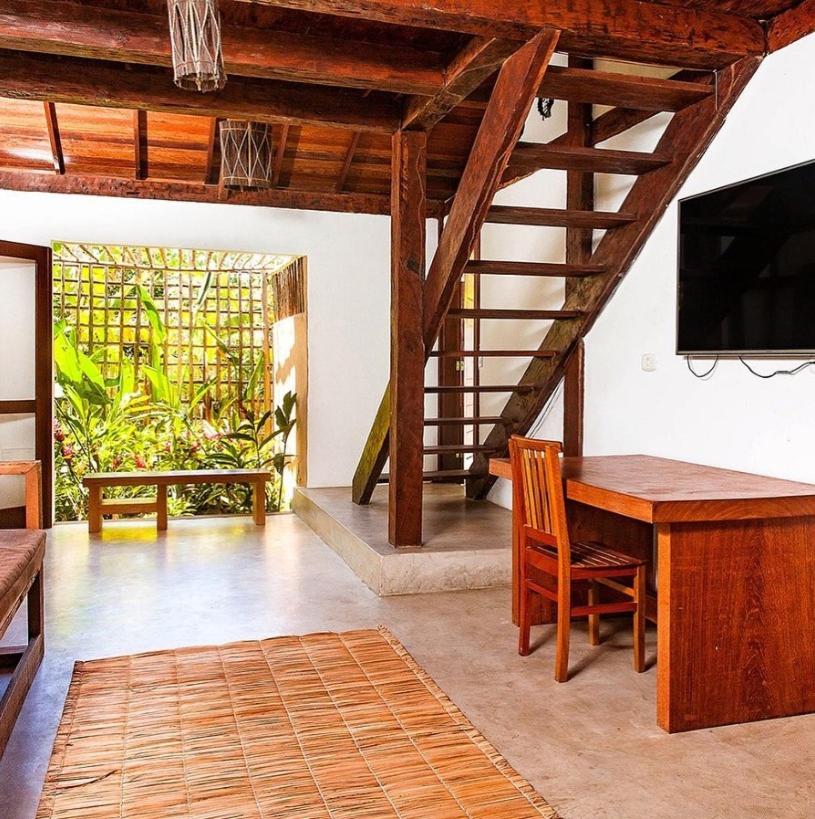 Casa Bora Lá