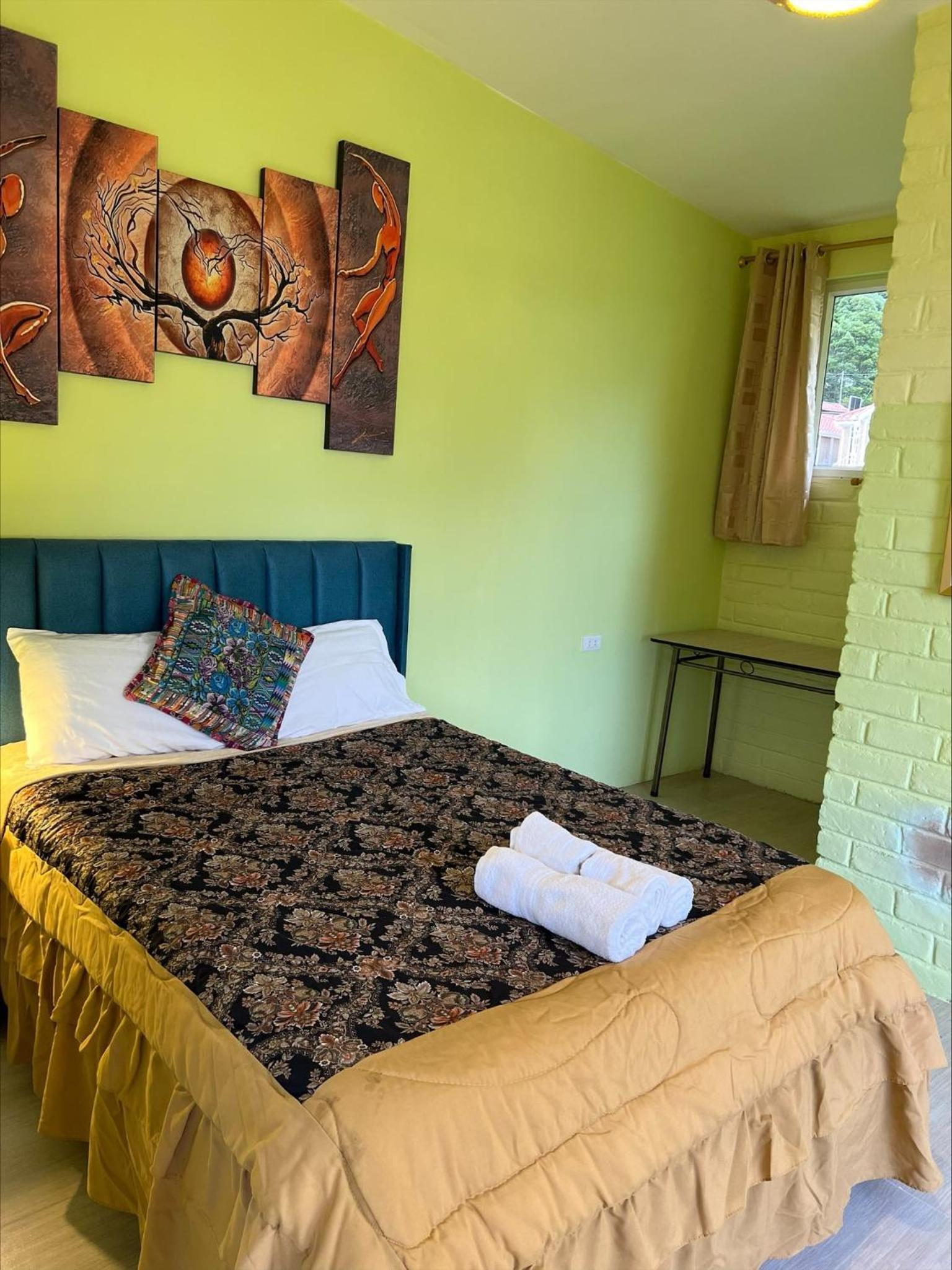 Habitación privada con terraza panorámica, cocina, parqueadero
