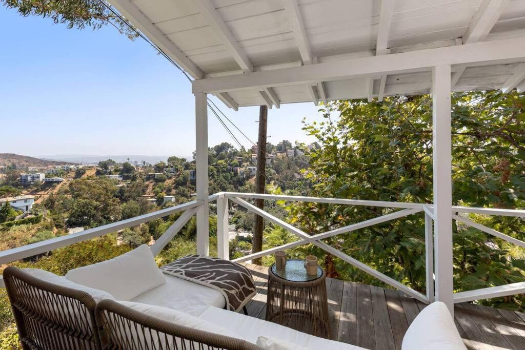Hollywood Hills Home w Views in Laurel Canyon