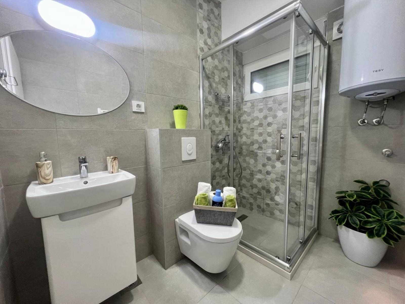 Green Apartment