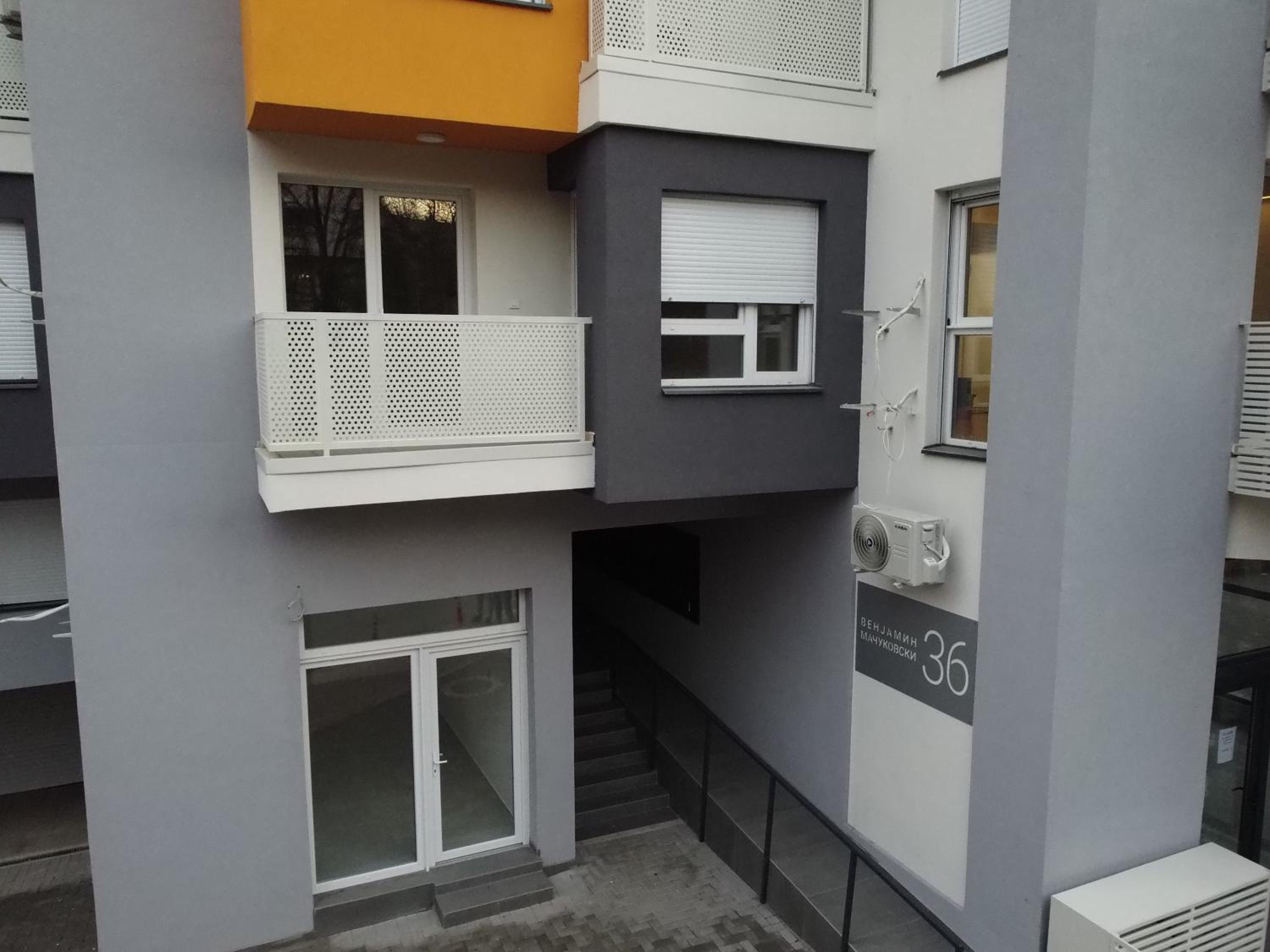 Green Apartment