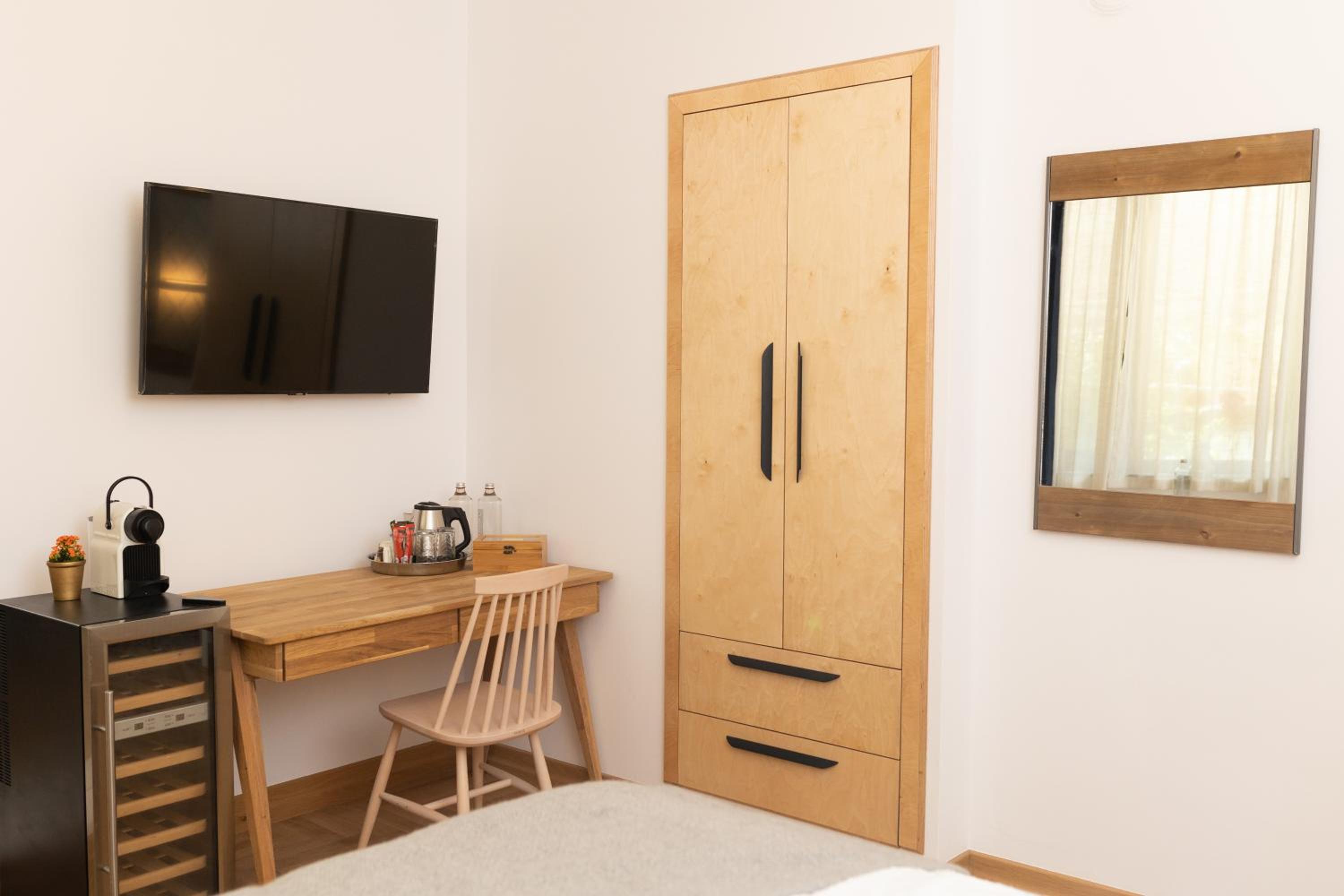 Luxury rooms 12-1