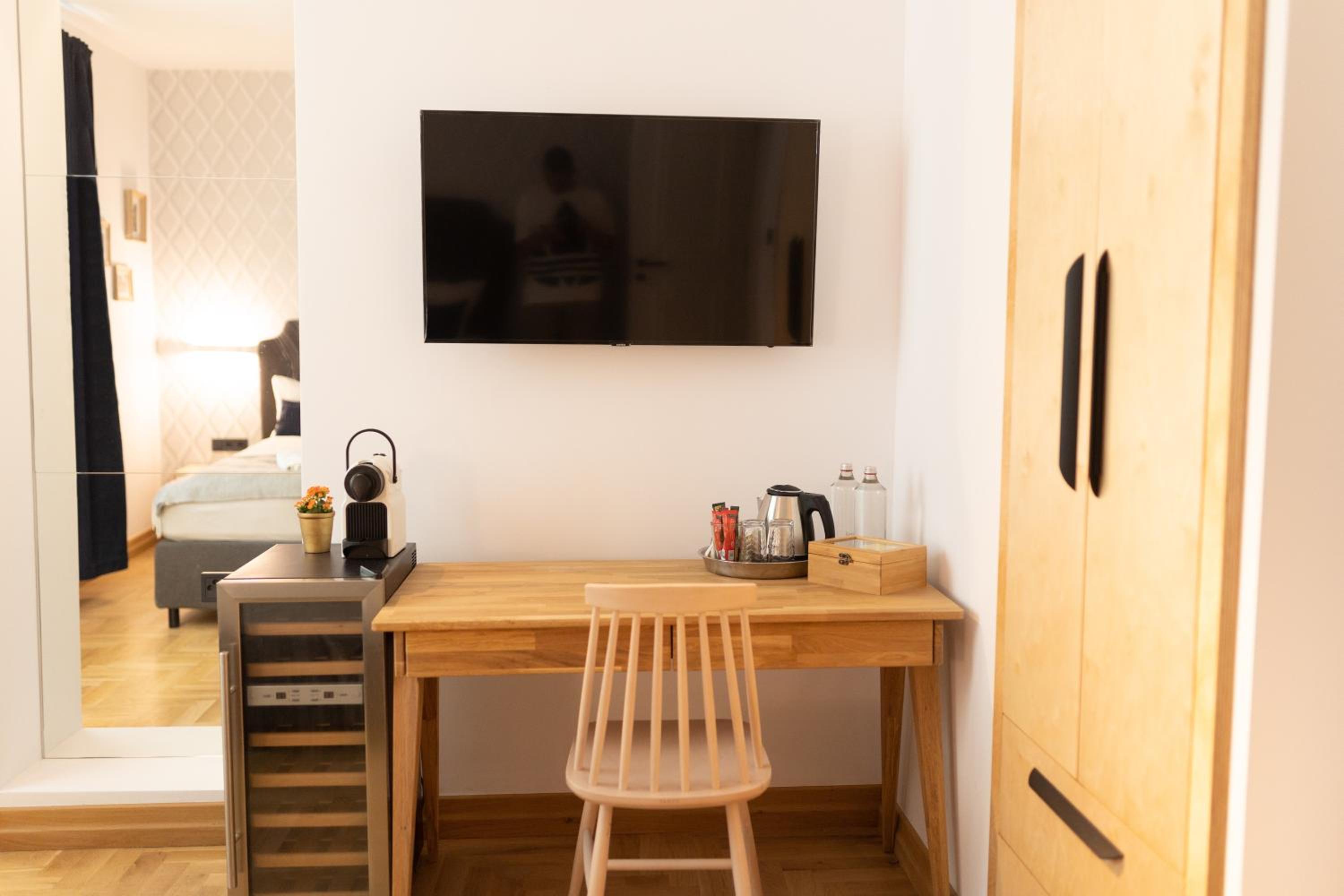 Luxury rooms 12-1