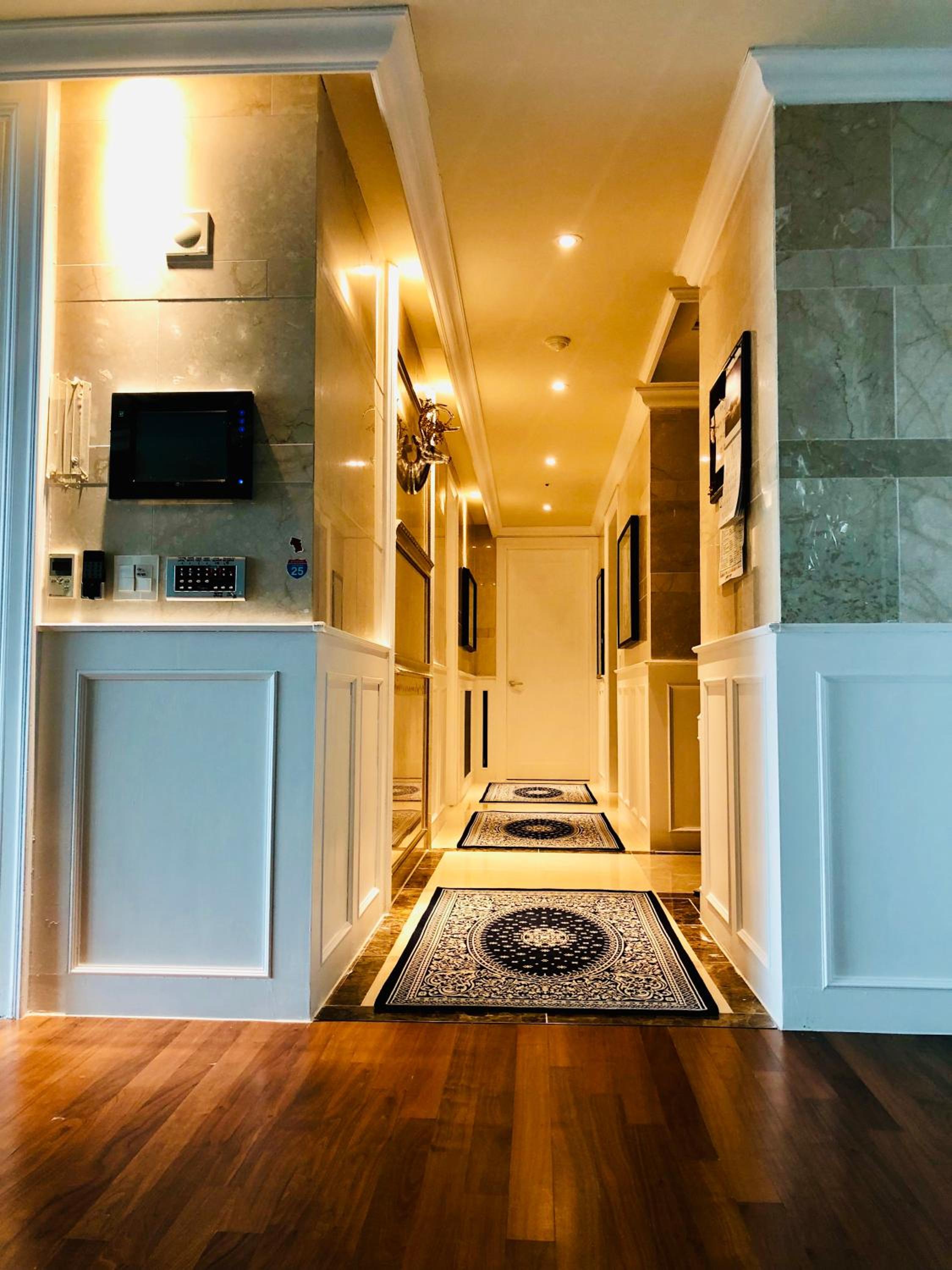 Zenith residence
