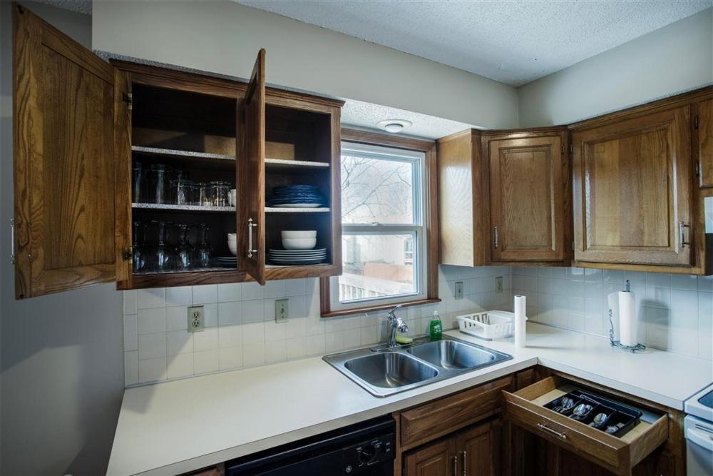 Beautiful and Cozy Olathe Home. - Property Image 45