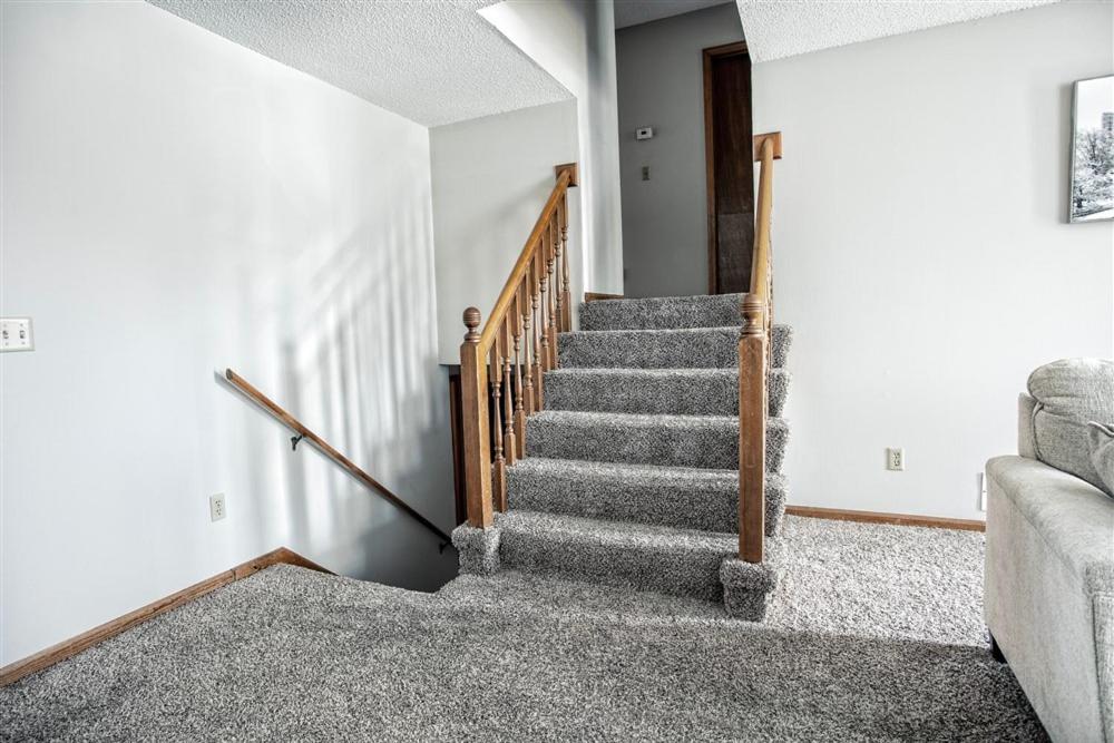 Beautiful and Cozy Olathe Home. - Property Image 40