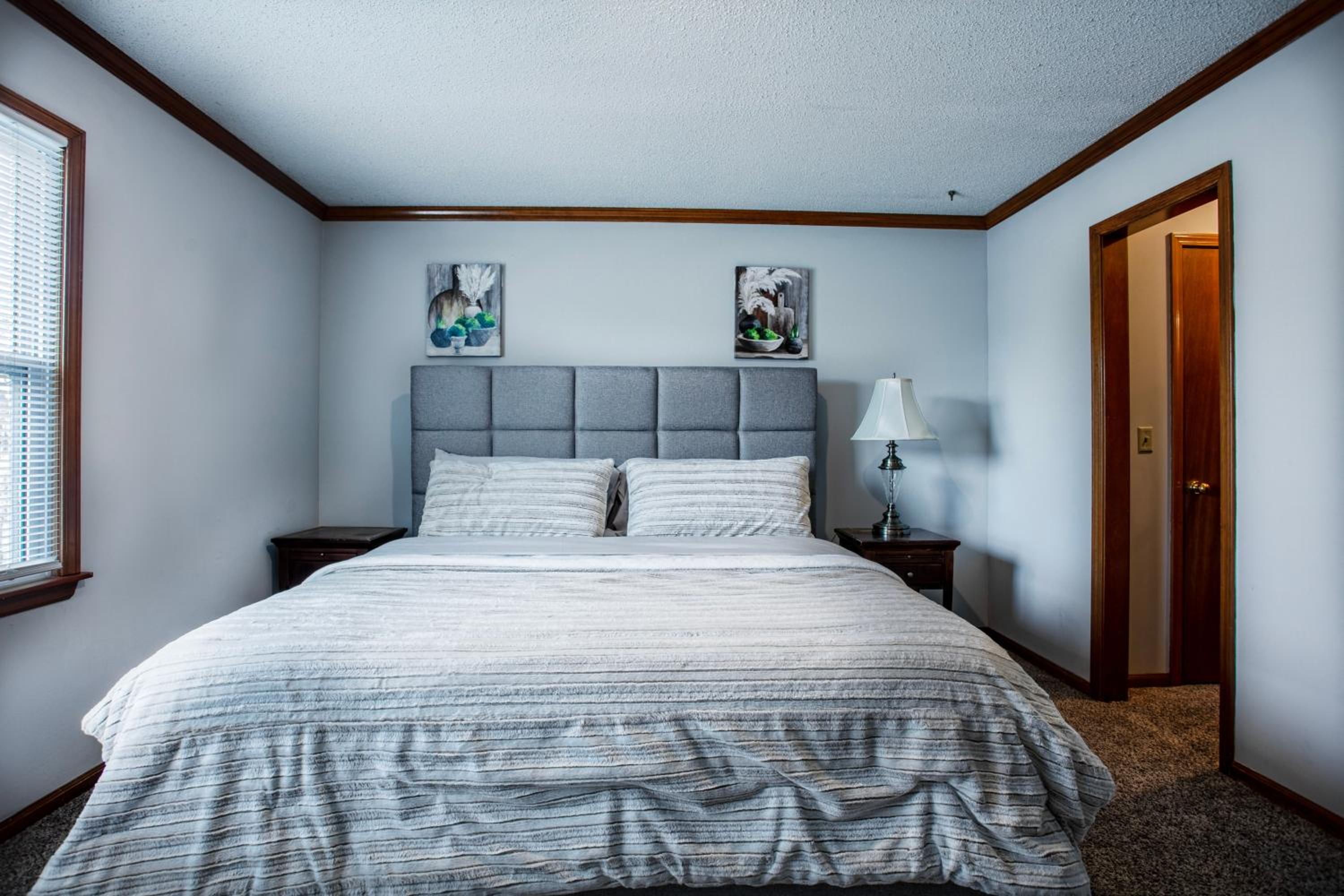 Beautiful and Cozy Olathe Home. - Property Image 26