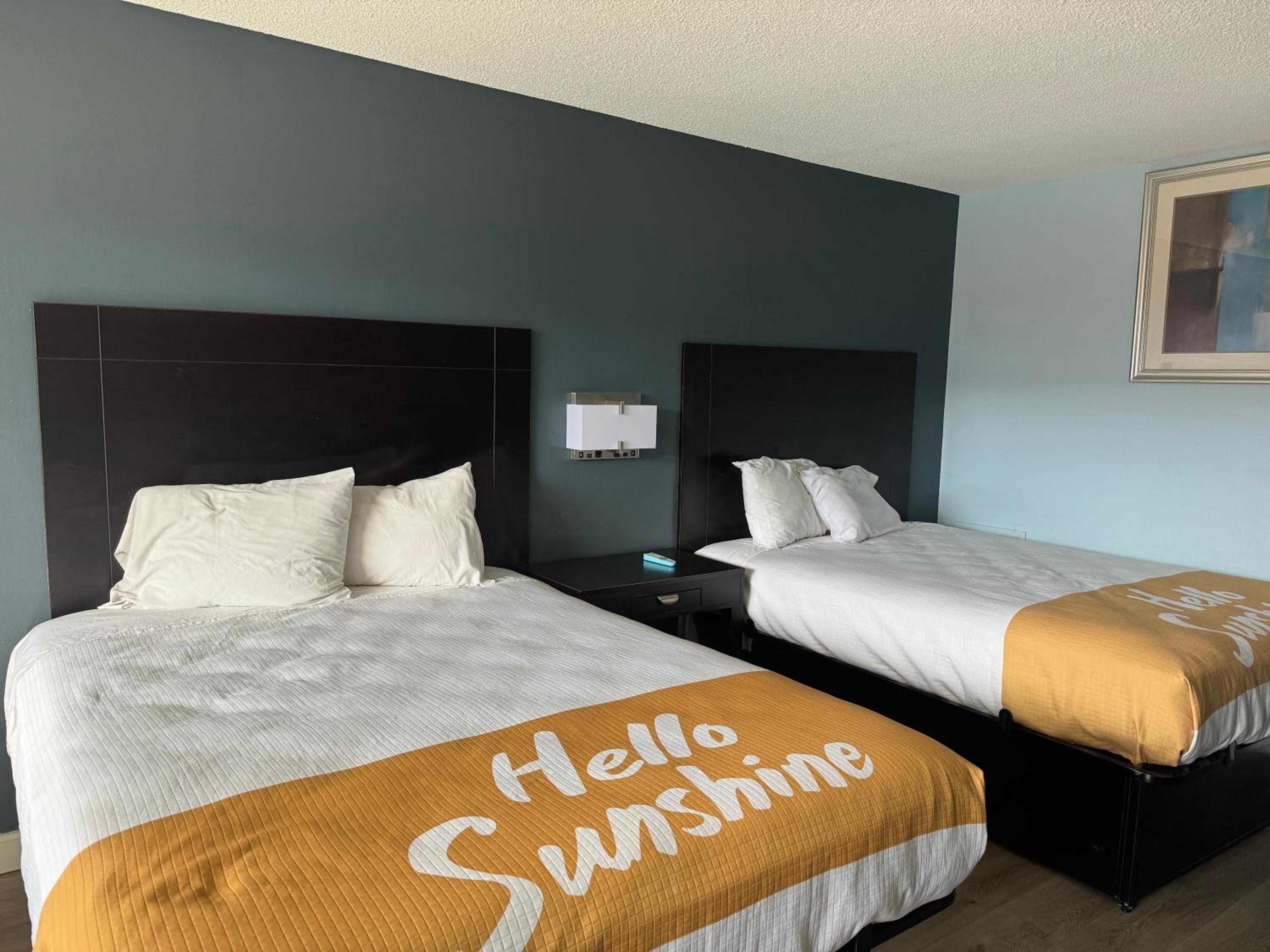 Red Carpet Inn & Suites - Danville