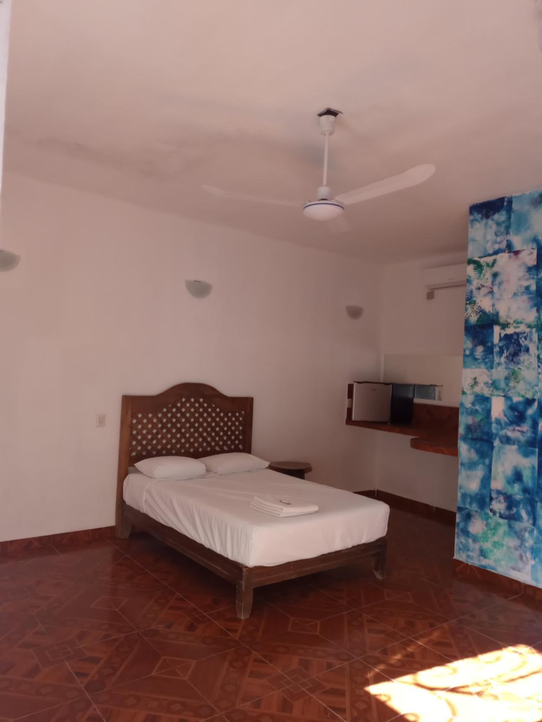 Blue Hotel