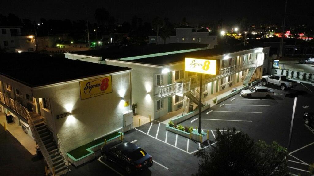 Super 8 by Wyndham Oceanside Downtown - Property Image 107