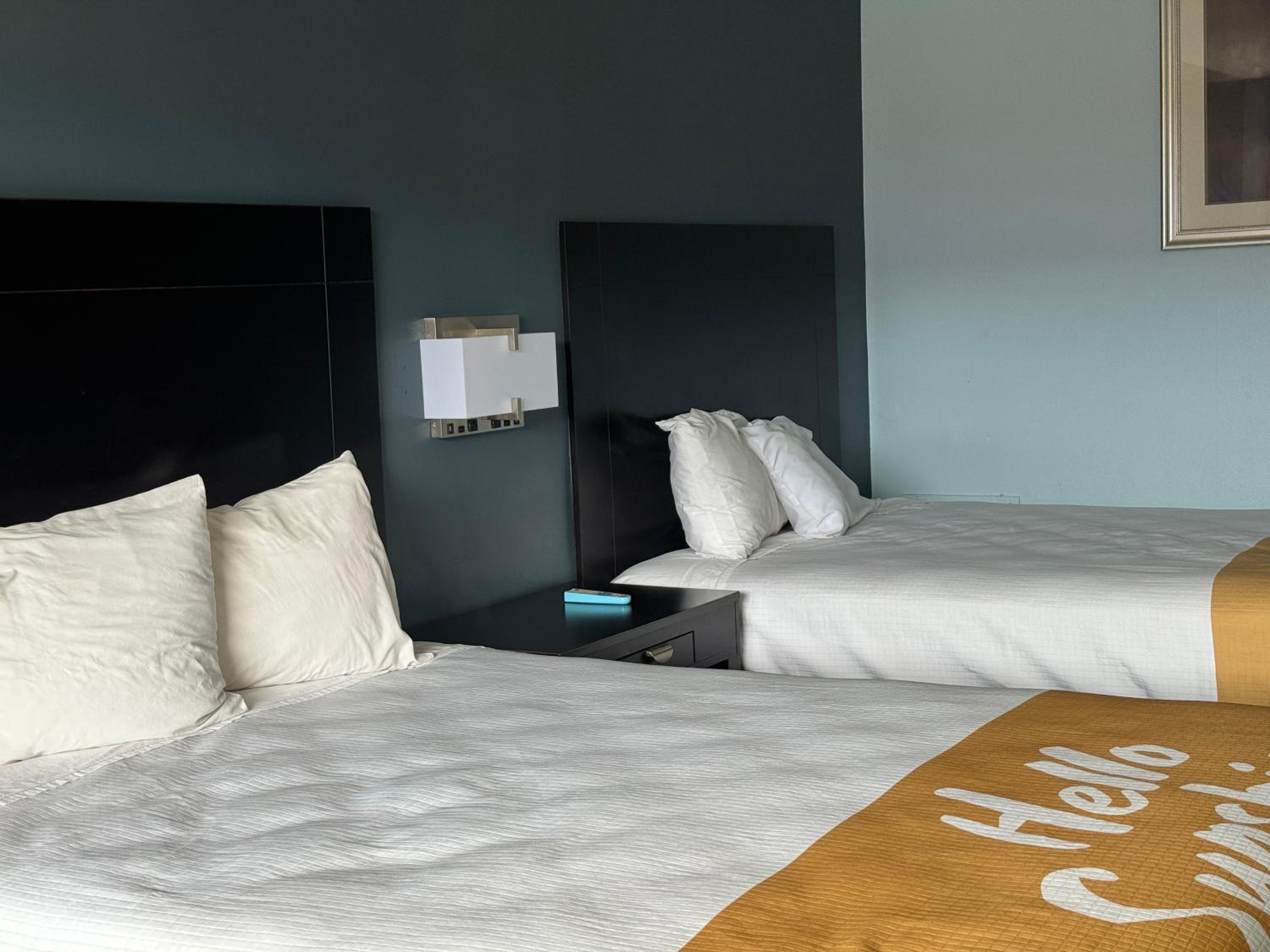 Red Carpet Inn & Suites - Danville