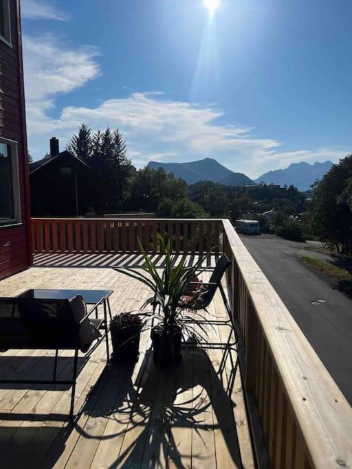 Leilighet med egen uteplass og utsikt. Parkering. view 5