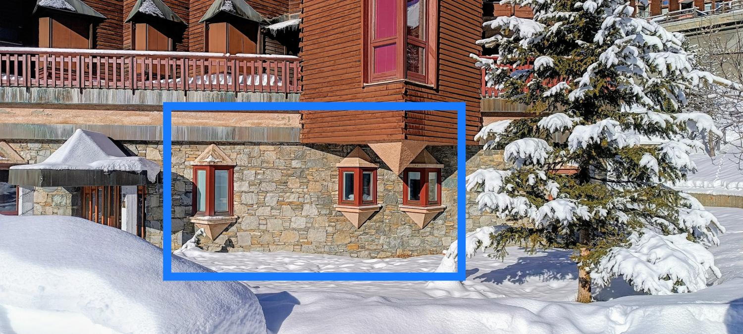 Giomein Elegant Blue House Cervinia view 3