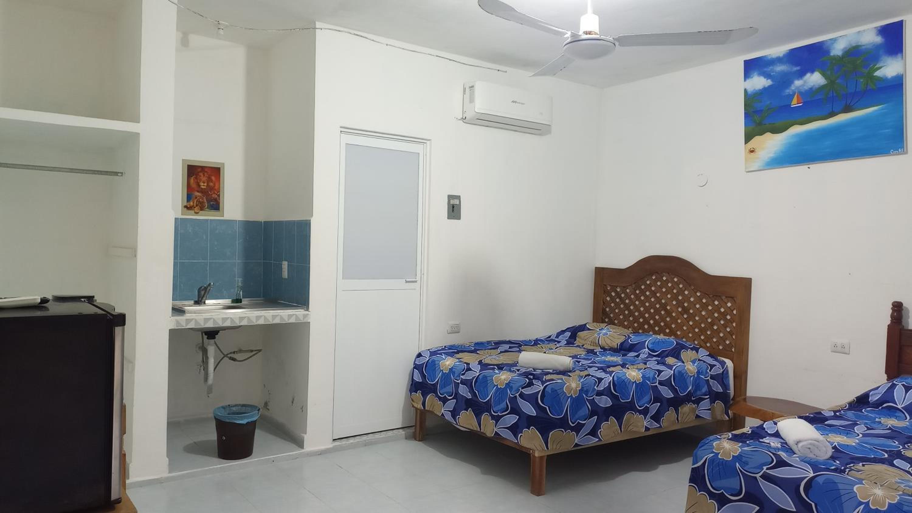 Blue Hotel