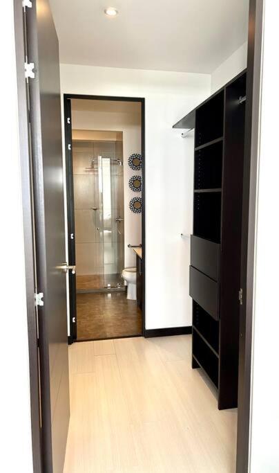 Condo Tranquilo, Cómodo y Moderno en Santa Ana