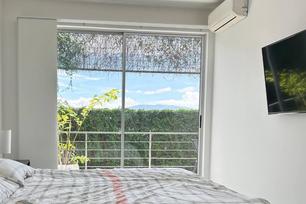 Condo Tranquilo, Cómodo y Moderno en Santa Ana