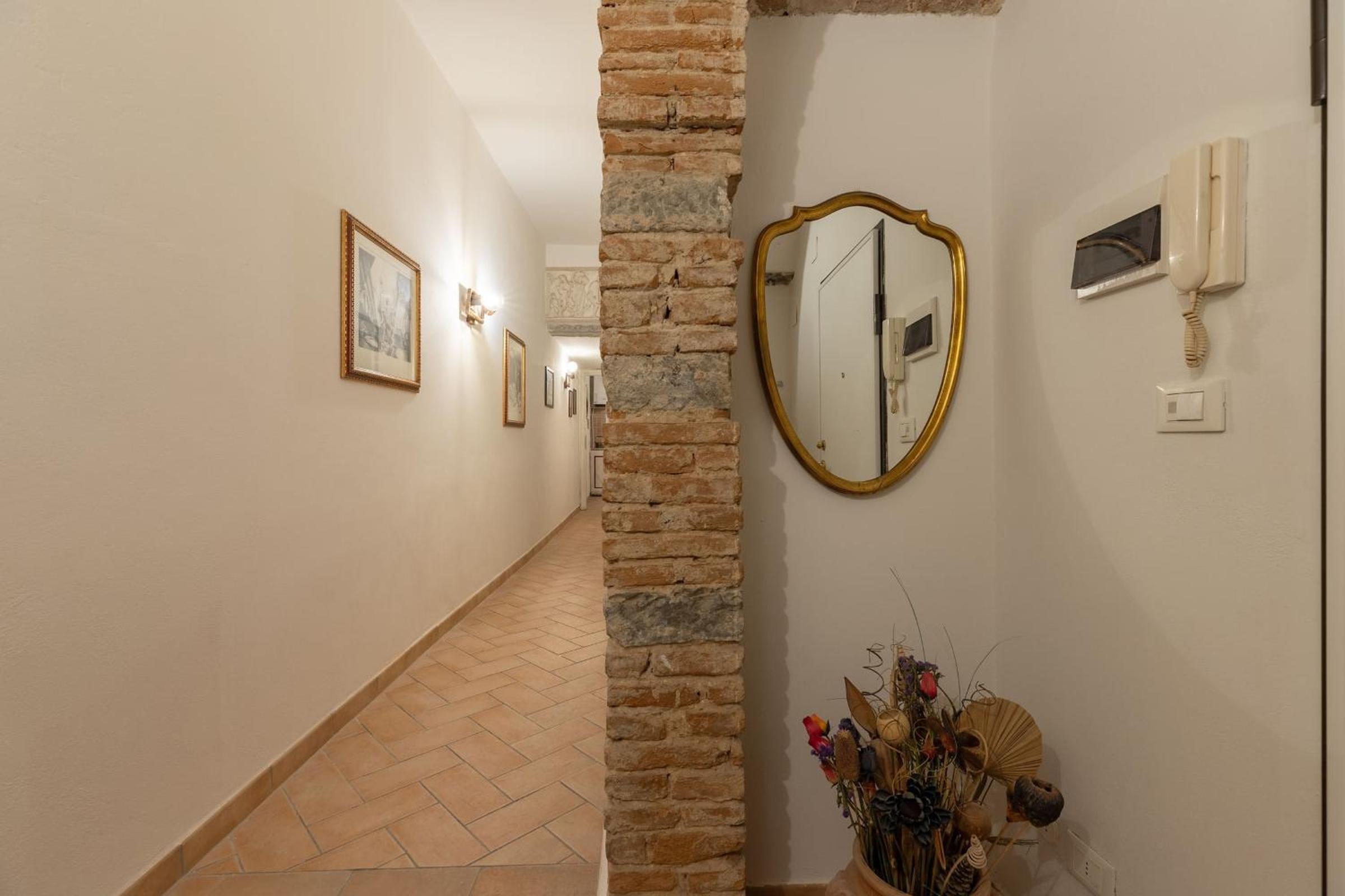 SANTACROCE Nest-Hosted by Sweetstay