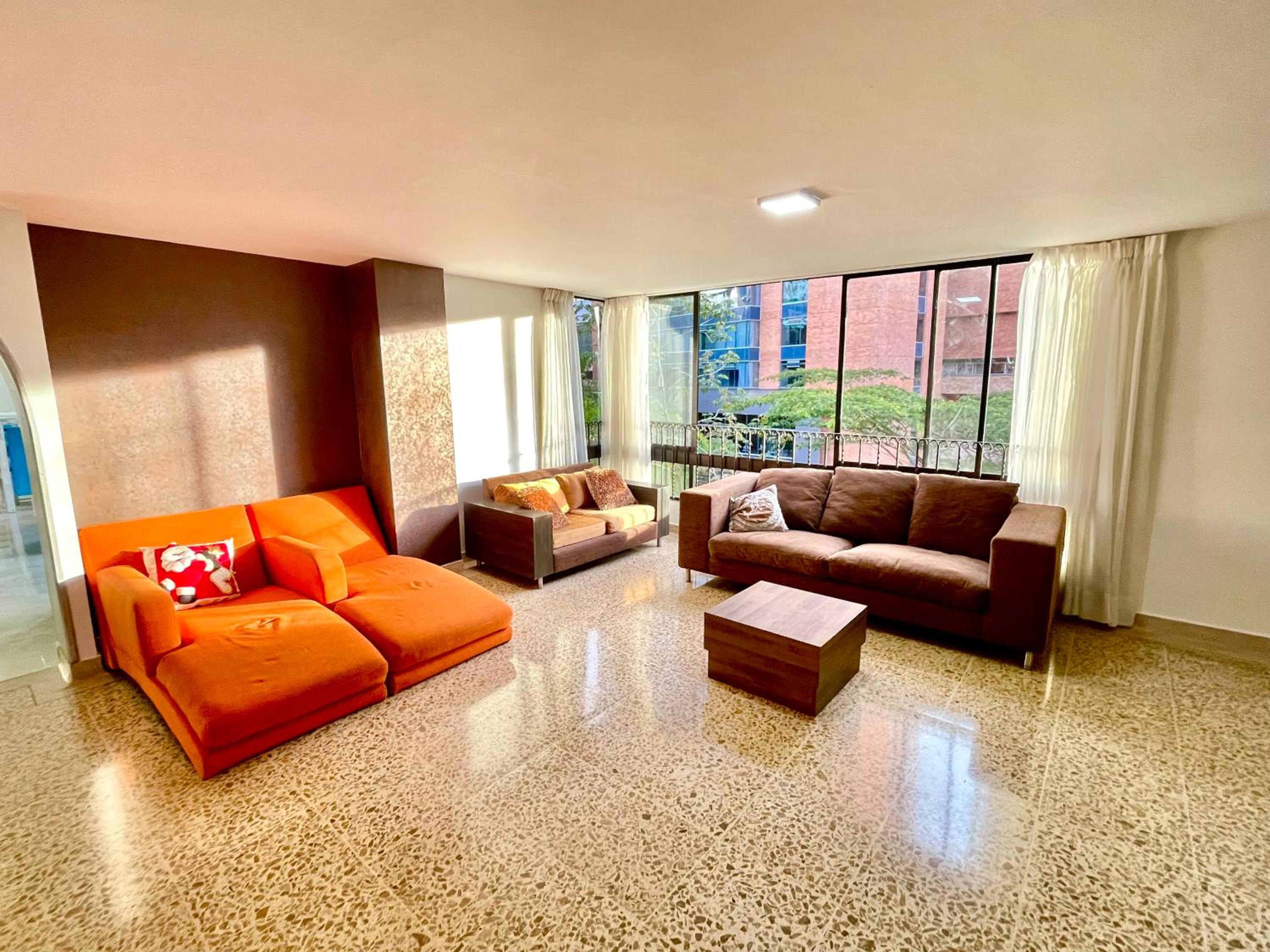 Lujoso, cómodo y amplio, mejor barrio Medellín