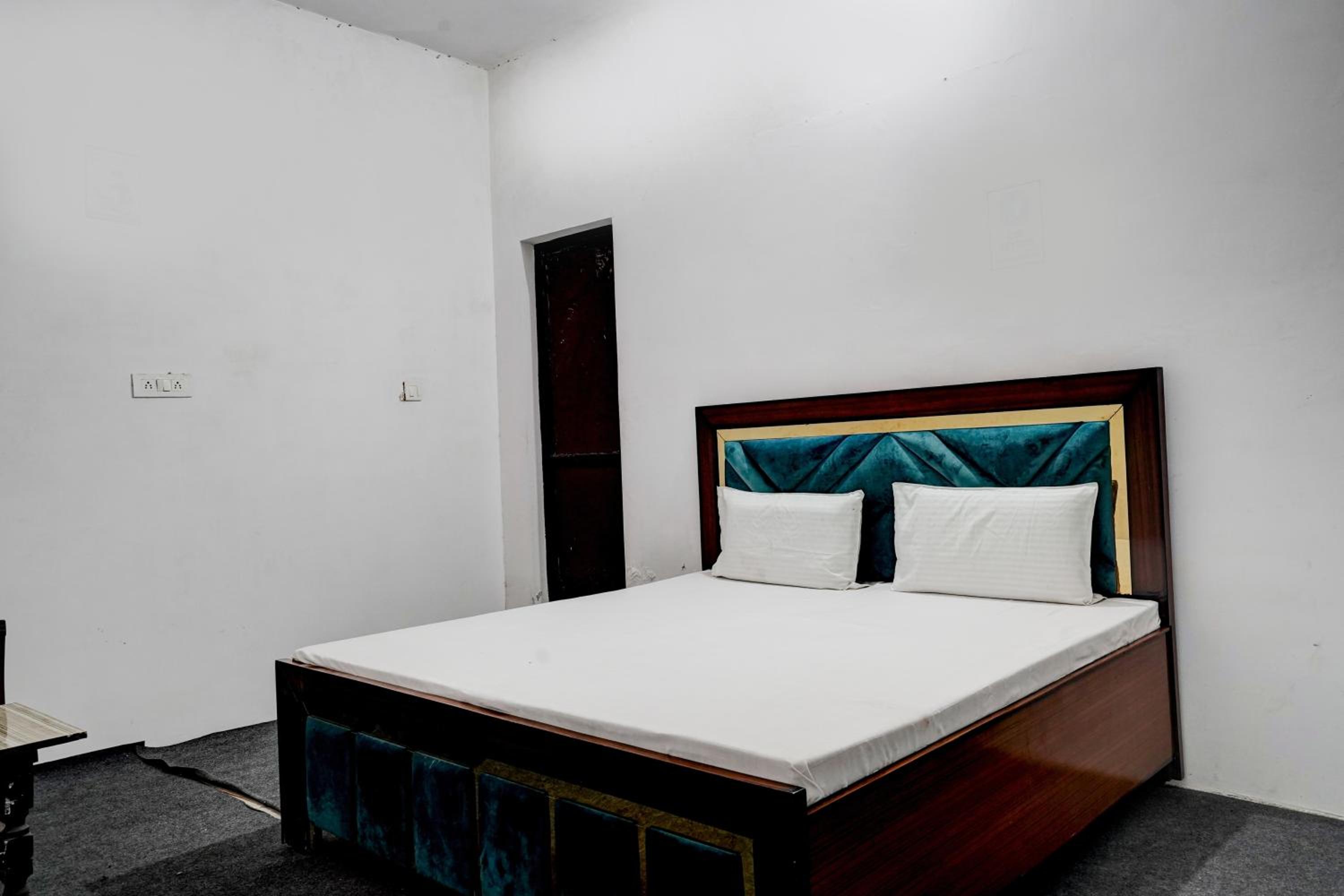 Hotel O New Diamond