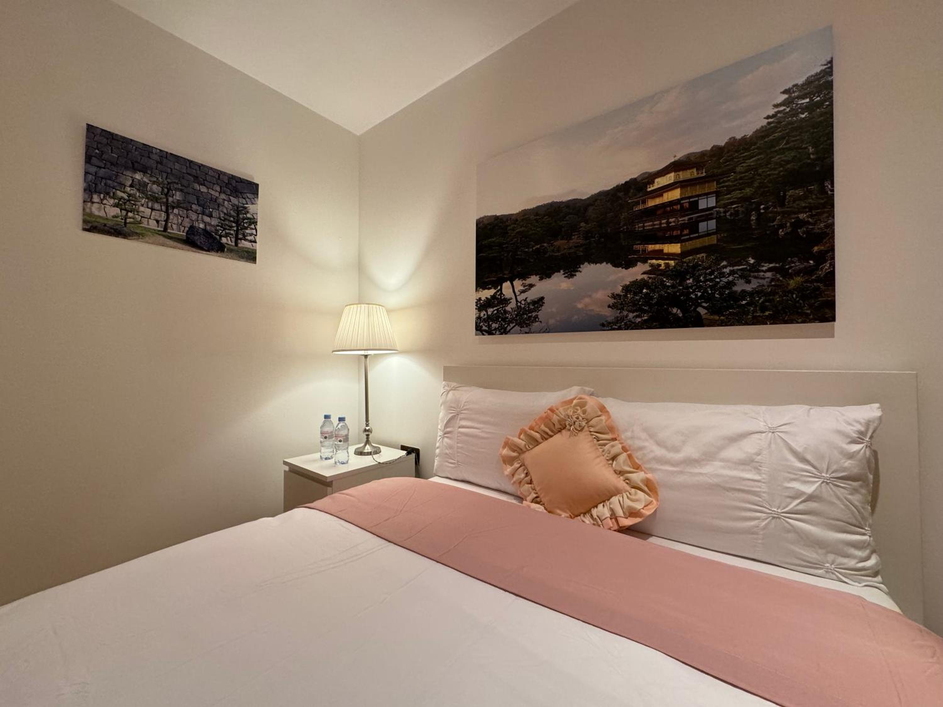 The Noko 2 Bedroom Apartment Central London by Wild London view 2